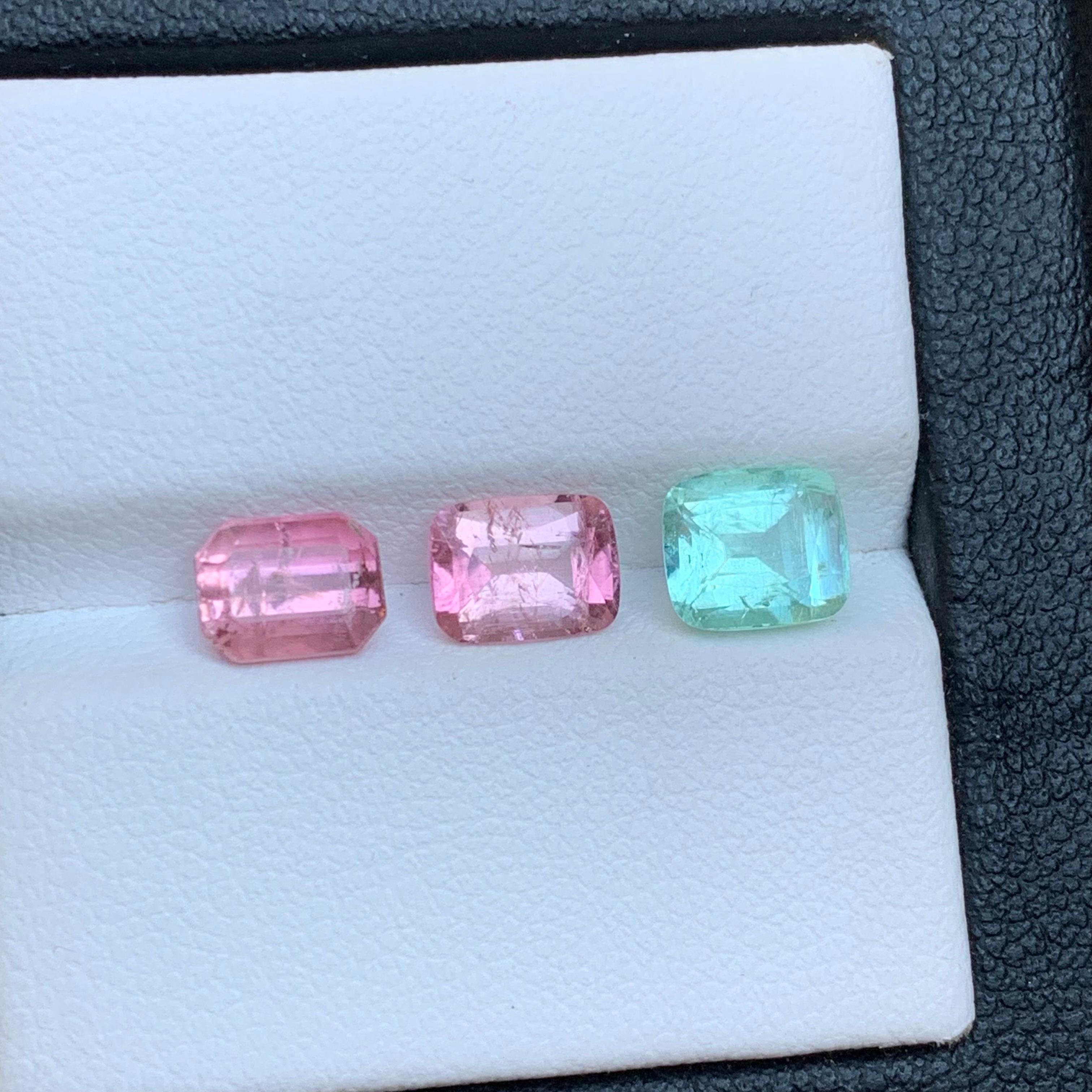 Femenino o masculino Gemas sueltas de turmalina natural verde y rosa pastel Lote 3,65 ct talla cojín en venta