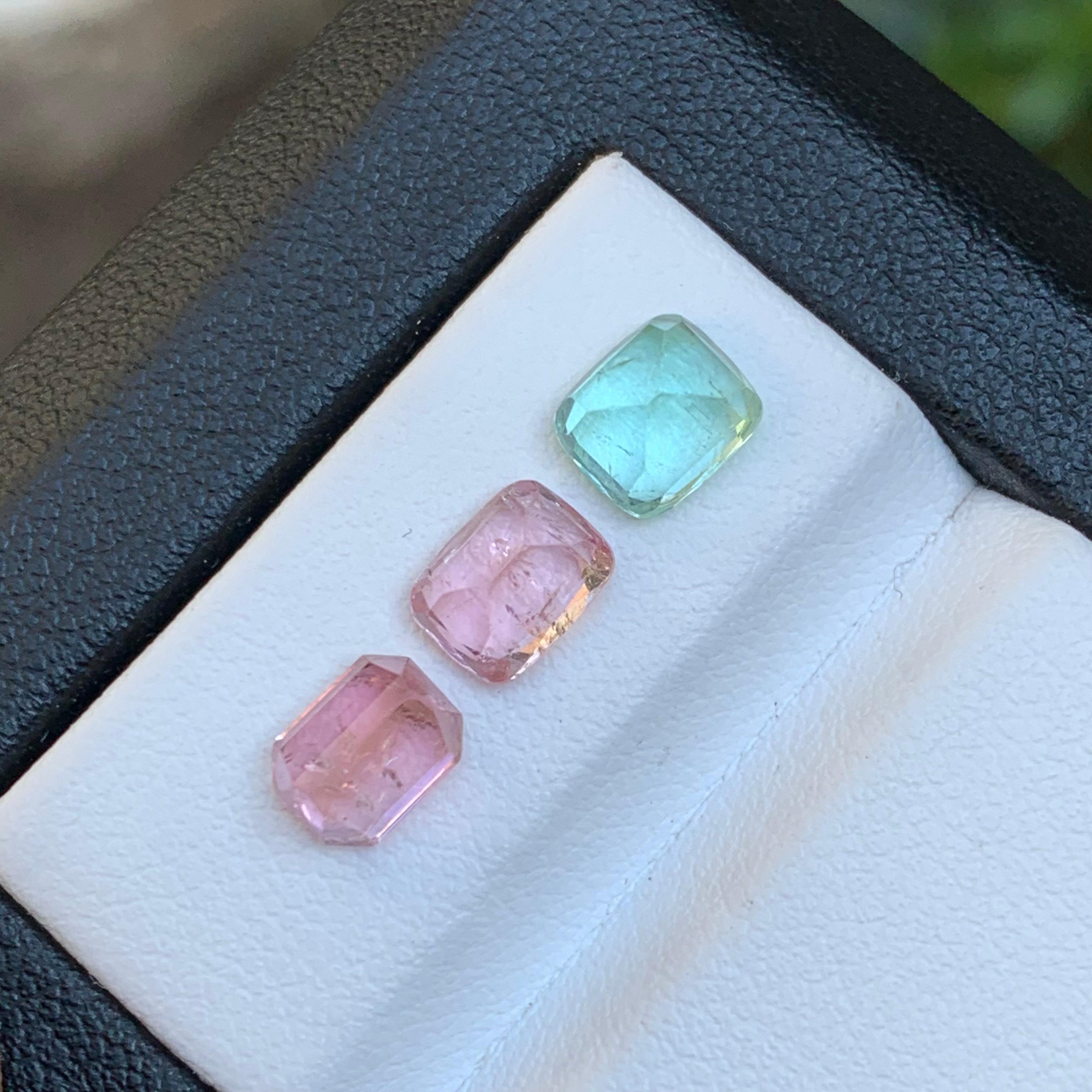 Gemas sueltas de turmalina natural verde y rosa pastel Lote 3,65 ct talla cojín en venta 2