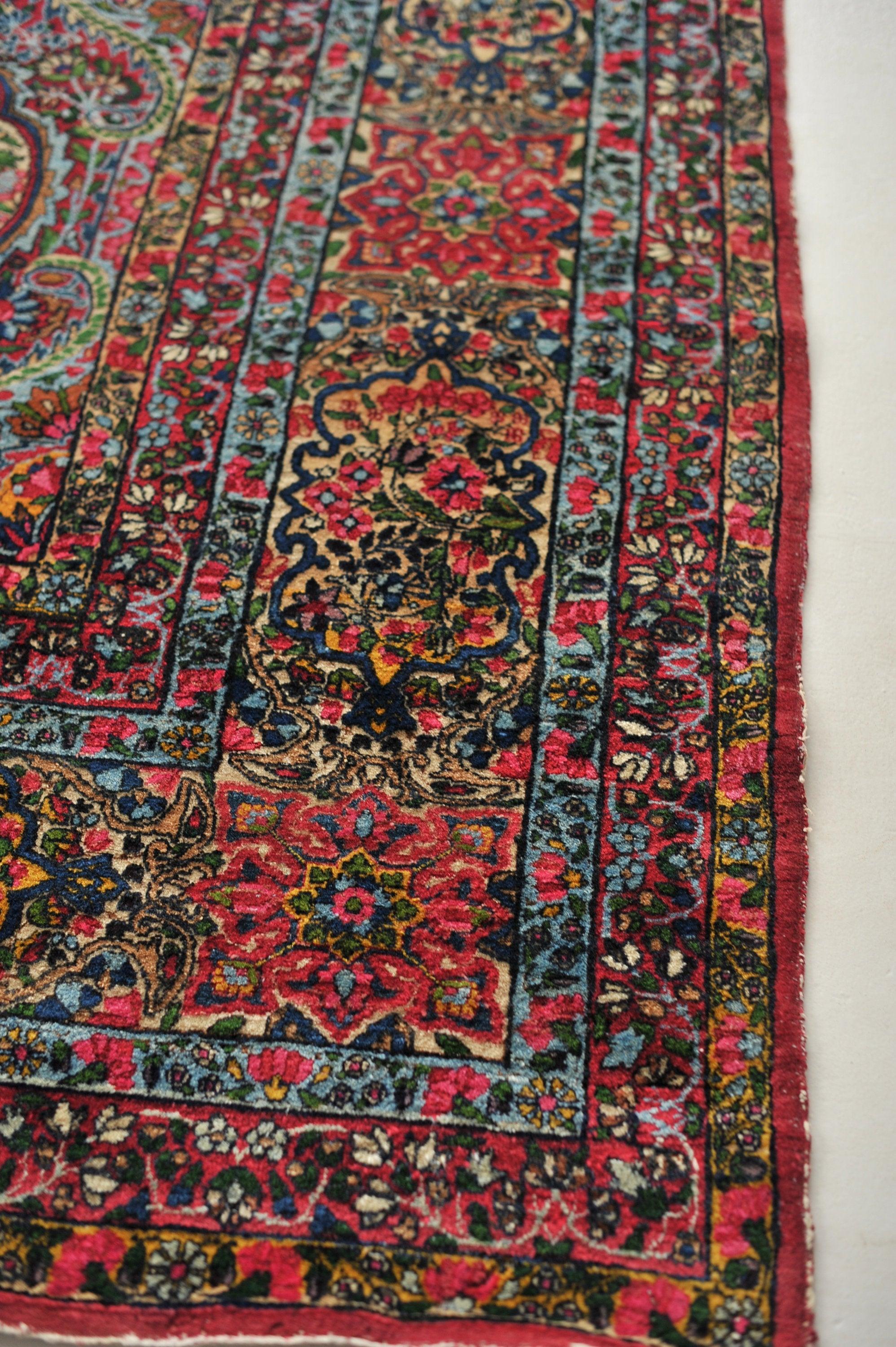 Pastel Hues Classical Antique Persian Kerman Lavar Carpet, c. 1930-1940's In Good Condition For Sale In Milwaukee, WI