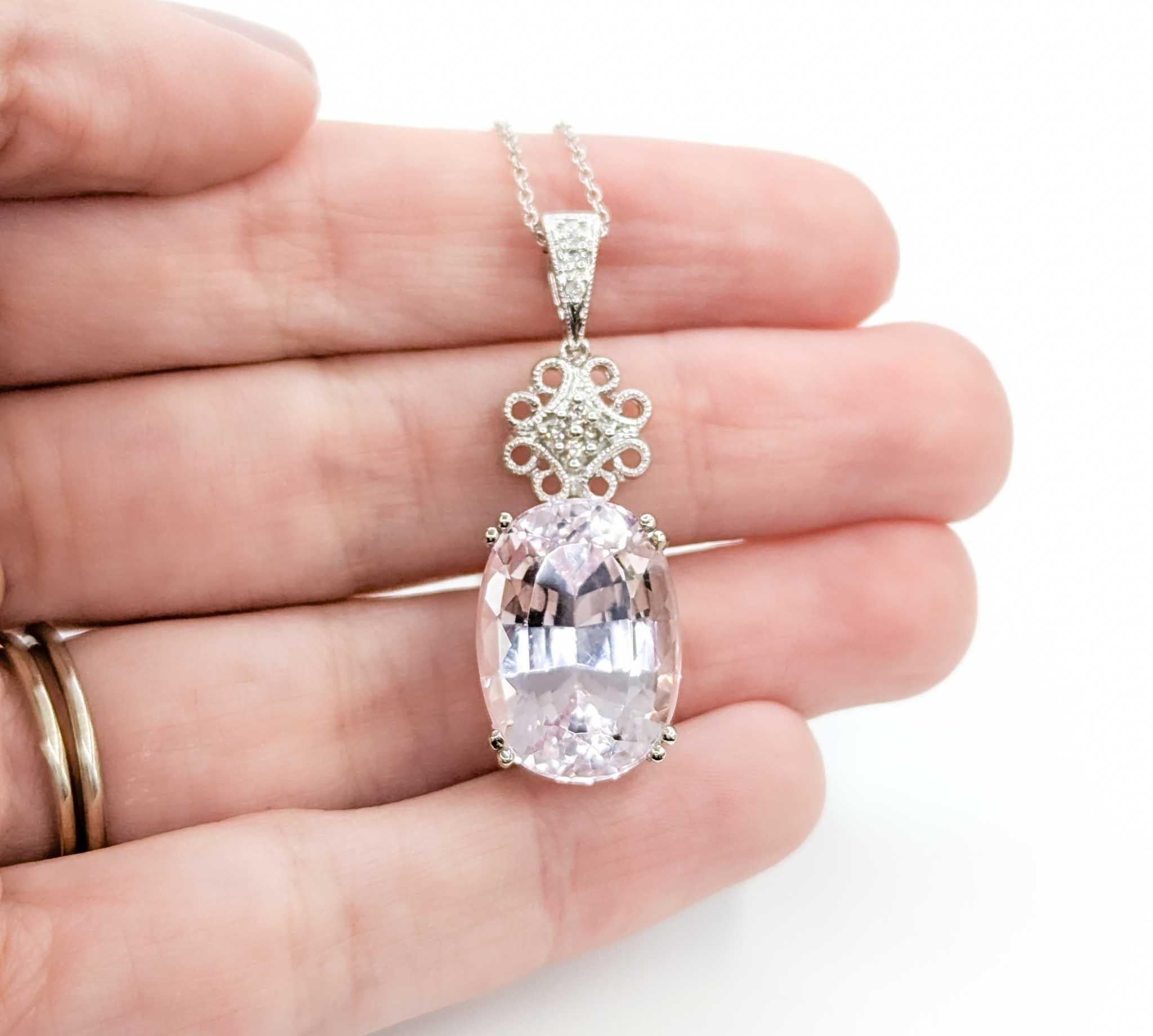 Pastel Lavender Morganite & Diamond Pendant Necklace in White Gold For Sale 2