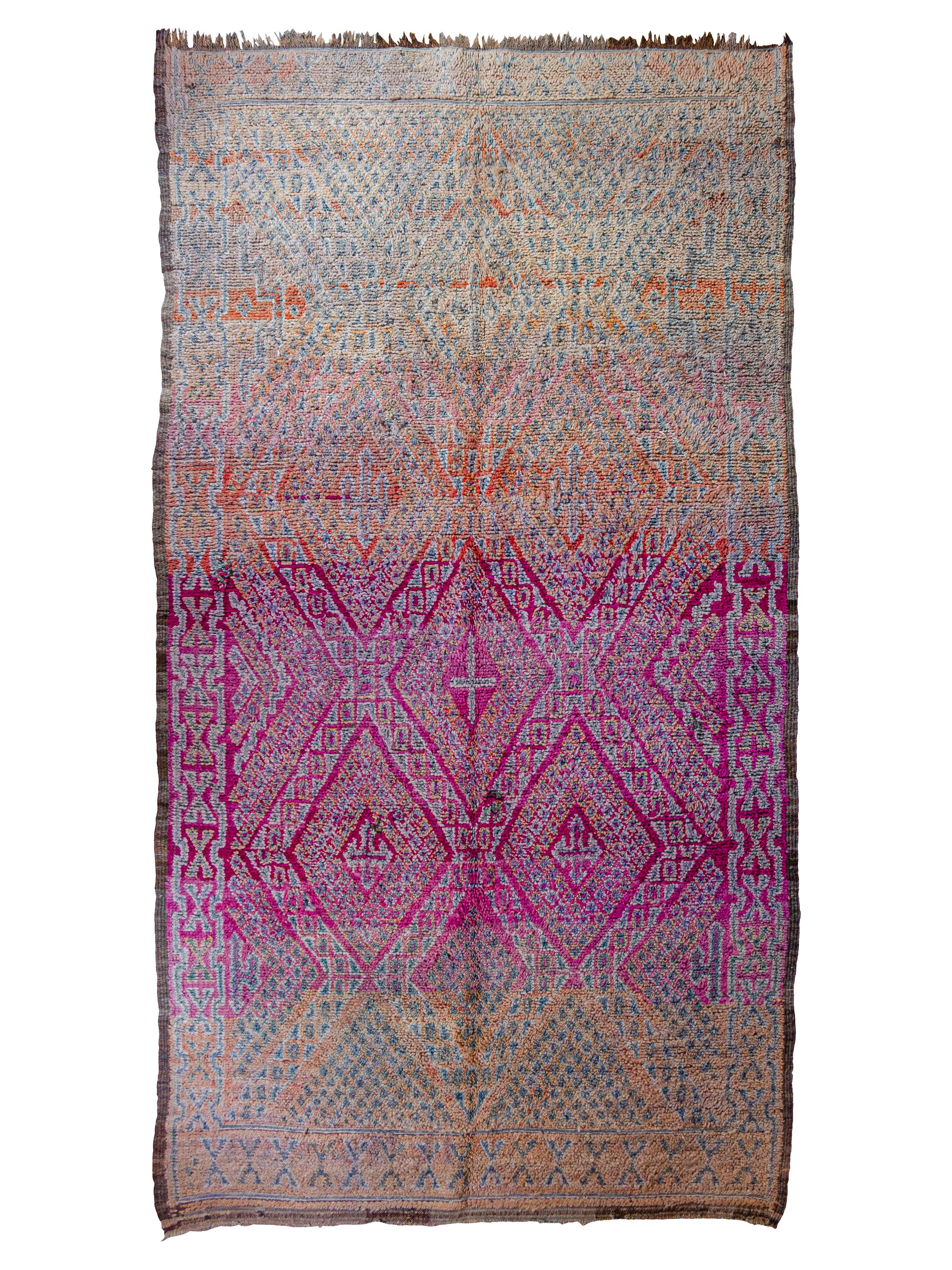 Pastellfarbener marokkanischer Beni M'Guild-Teppich Curated by Breuckelen Berber im Zustand „Gut“ im Angebot in Brooklyn, US
