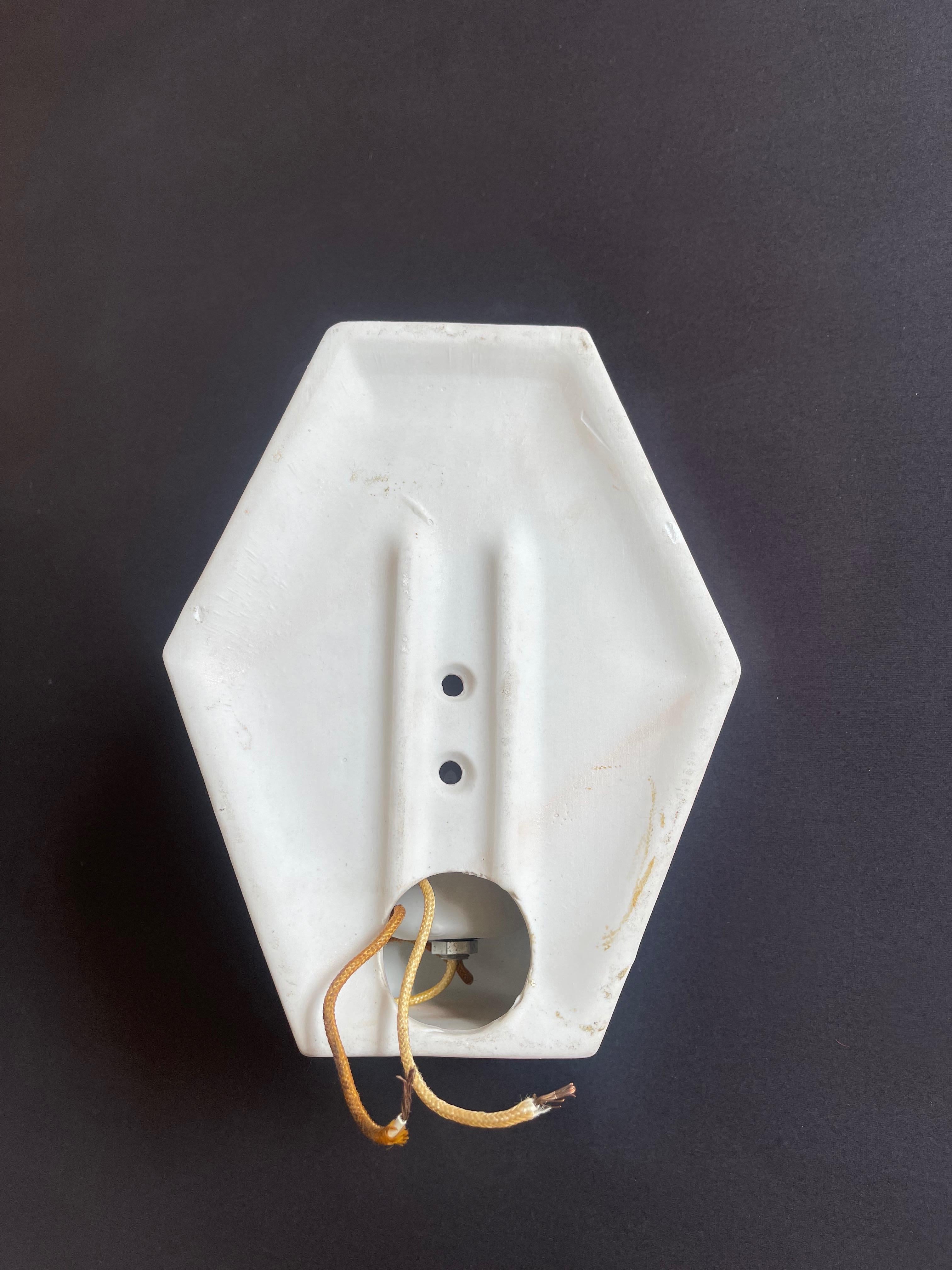 Applique in ceramica rosa pastello di Lyskær Belysning dopo Wagenfeld, anni '50, Danimarca in vendita 3