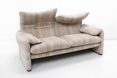 Canapé Maralunga à rayures pastel de Vico Magistretti pour Cassina