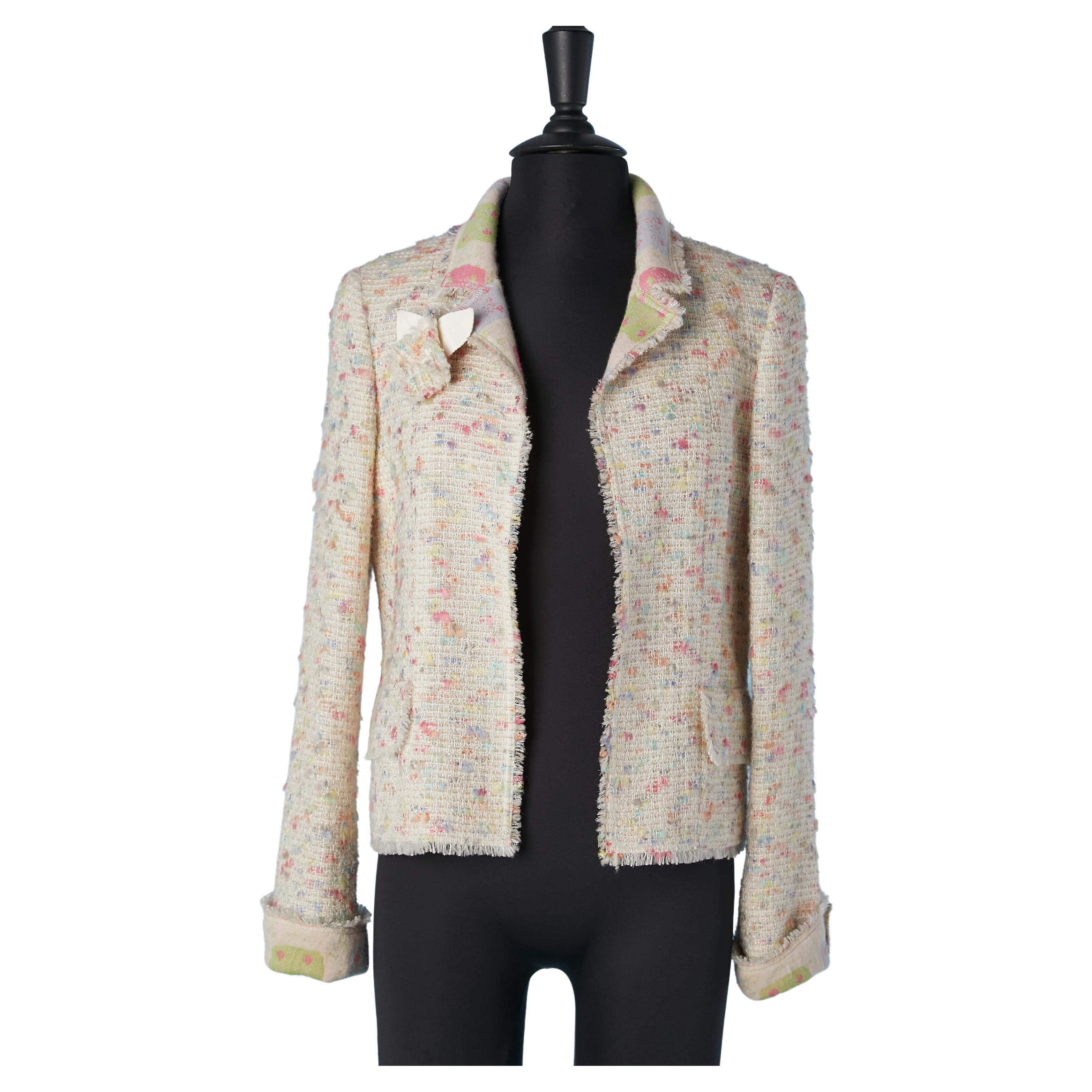 Pastel tweed jacket with flower and jacquard cashmere lining Chanel 