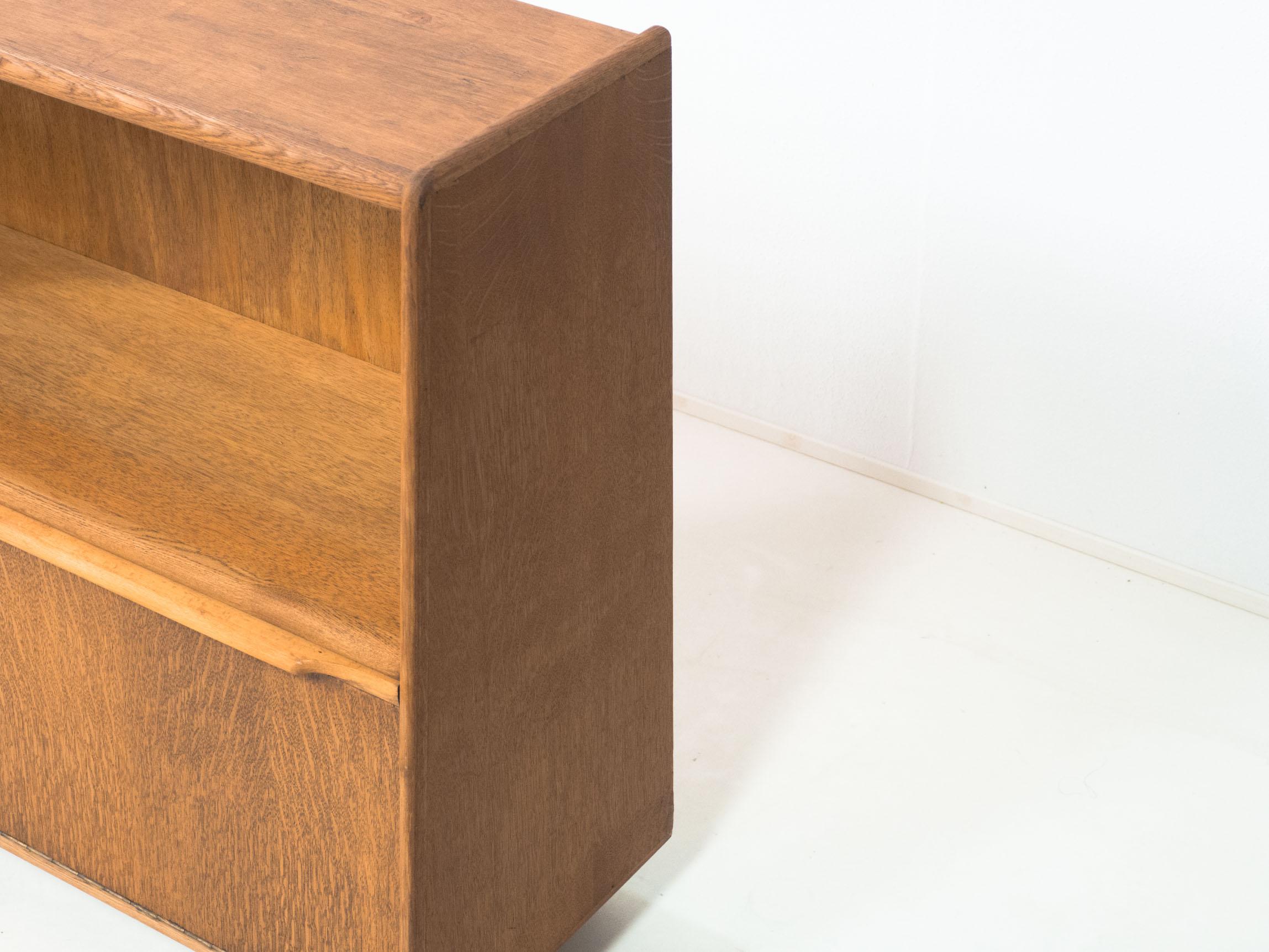 Mid-Century Modern Pastoe ‘BE05’ oak series cabinet – Cees Braakman