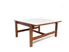 Tavolino Pastoe Modello TA 07 di Cees Braakman con piano reversibile