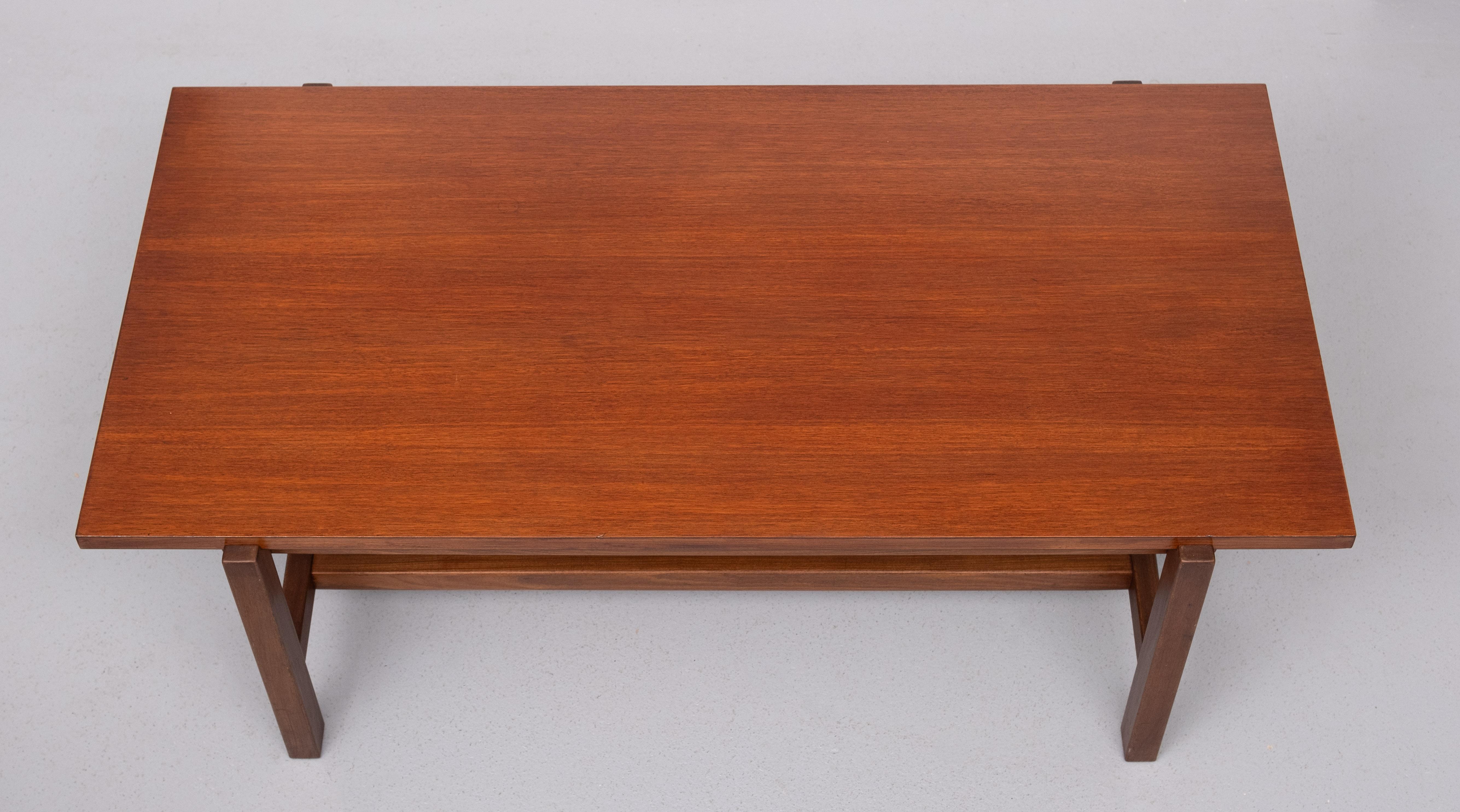 Mid-Century Modern Table basse Pastoe  Modèle TH08 de van Cees Braakman  1960s en vente