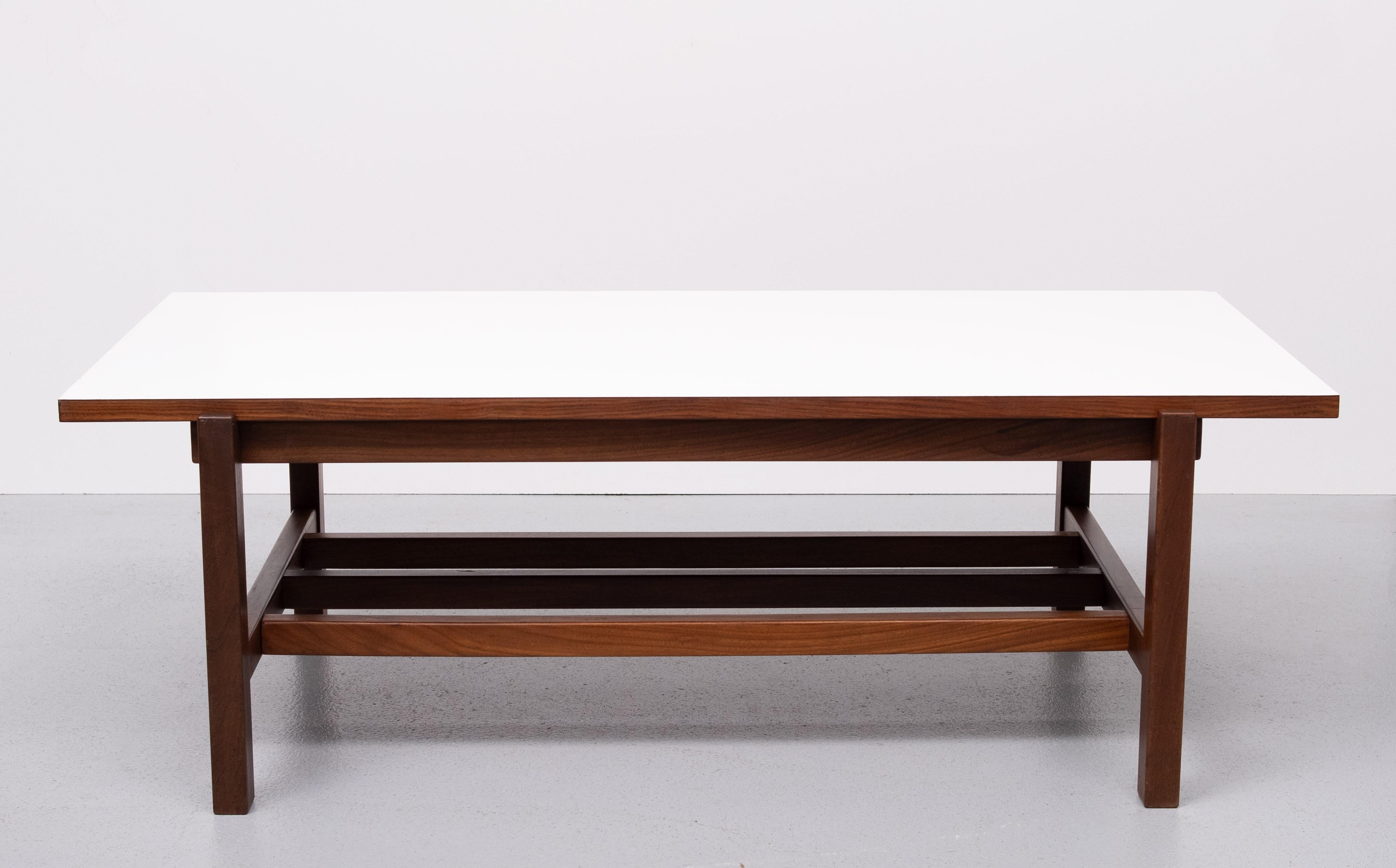 Table basse Pastoe  Modèle TH08 de van Cees Braakman  1960s en vente 2