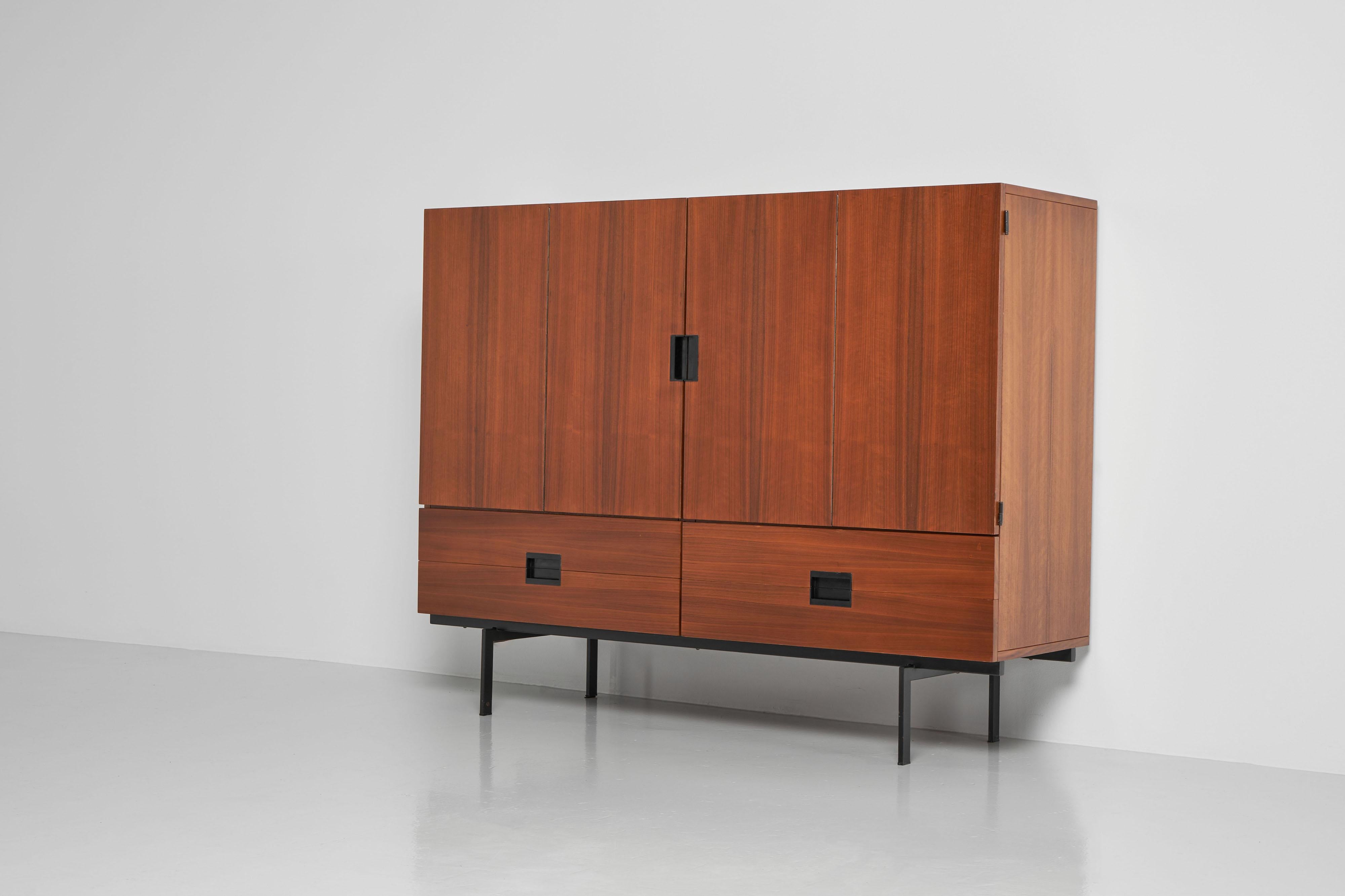 his is for a minimalist model CU04 cabinet designed by Cees Braakman and manufactured by Pastoe UMS, The Netherlands 1958. This high cabinet is made of rare and only made to order walnut wooden veneer and has a black painted metal frame. I have only