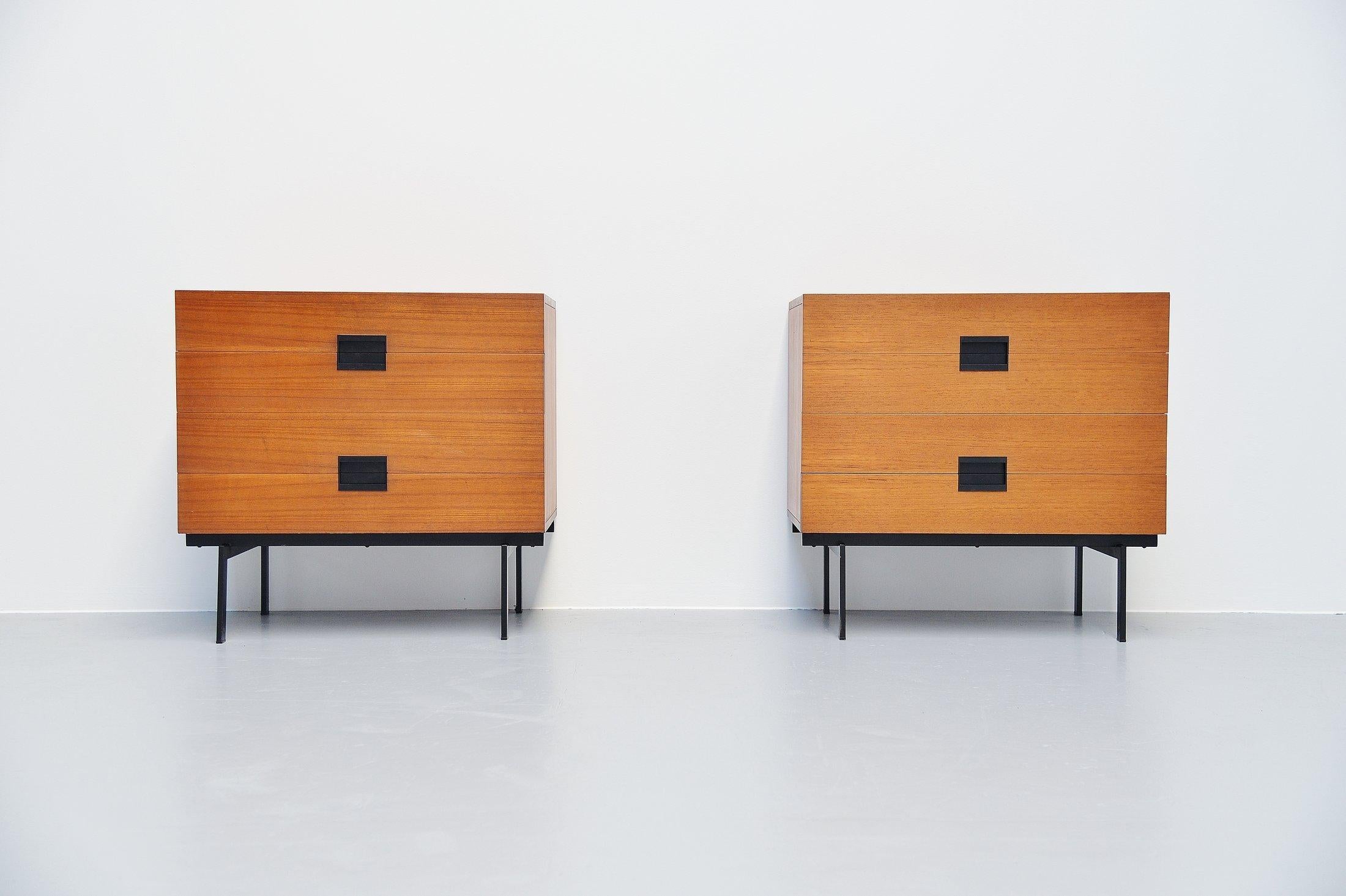 Rare pair of DU10 drawer cabinets designed by Cees Braakman and manufactured by Pastoe, Holland 1958. These drawers are quite hard to find, especially in a pair of 2. Very nice original condition, but good condition. Normal surface wear but no real