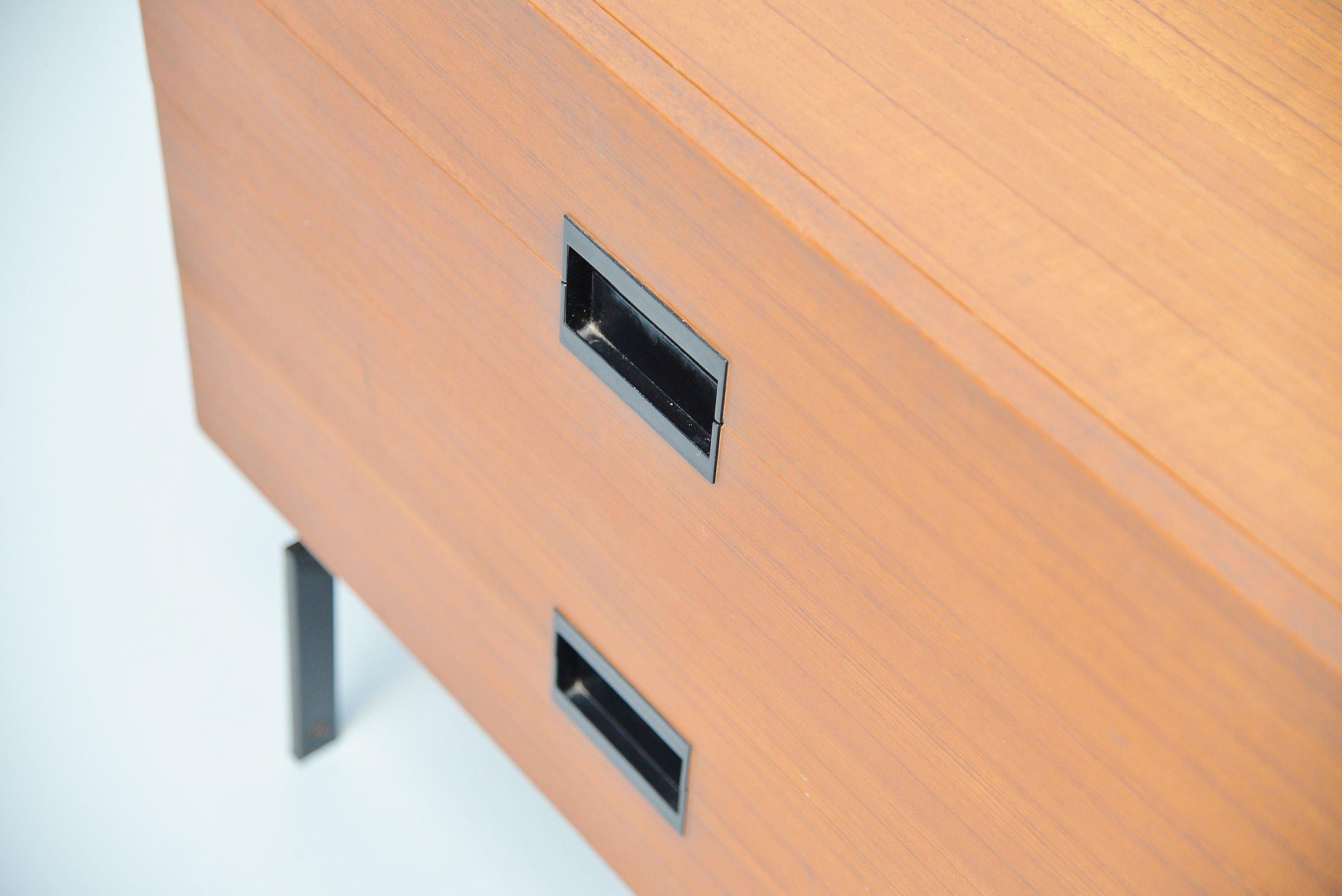 Pastoe DU10 Drawer Cabinets by Cees Braakman, 1958 In Good Condition In Roosendaal, Noord Brabant