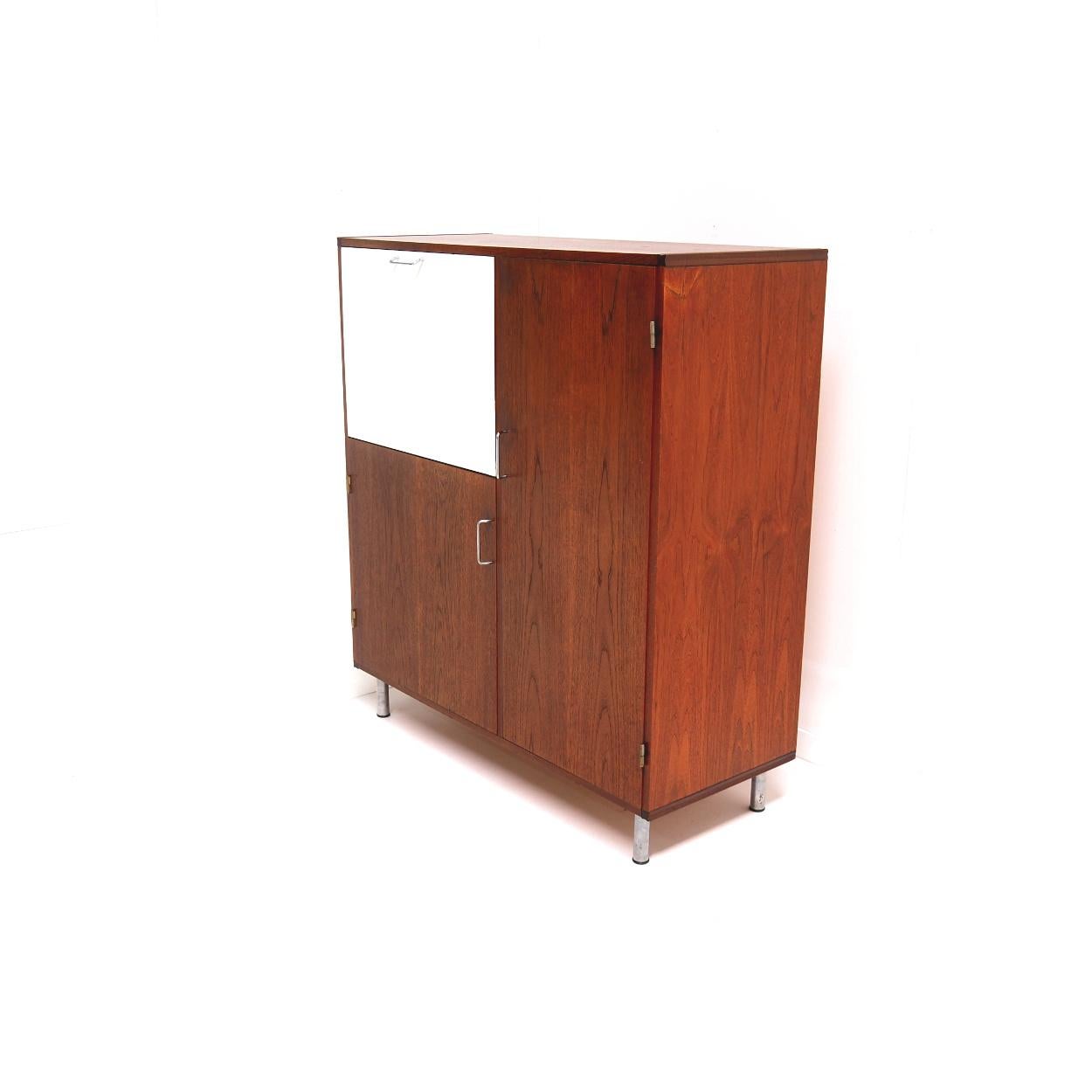 Dutch Pastoe ‘Made to Measure’ Bar Cabinet Designed by Cees Braakman For Sale