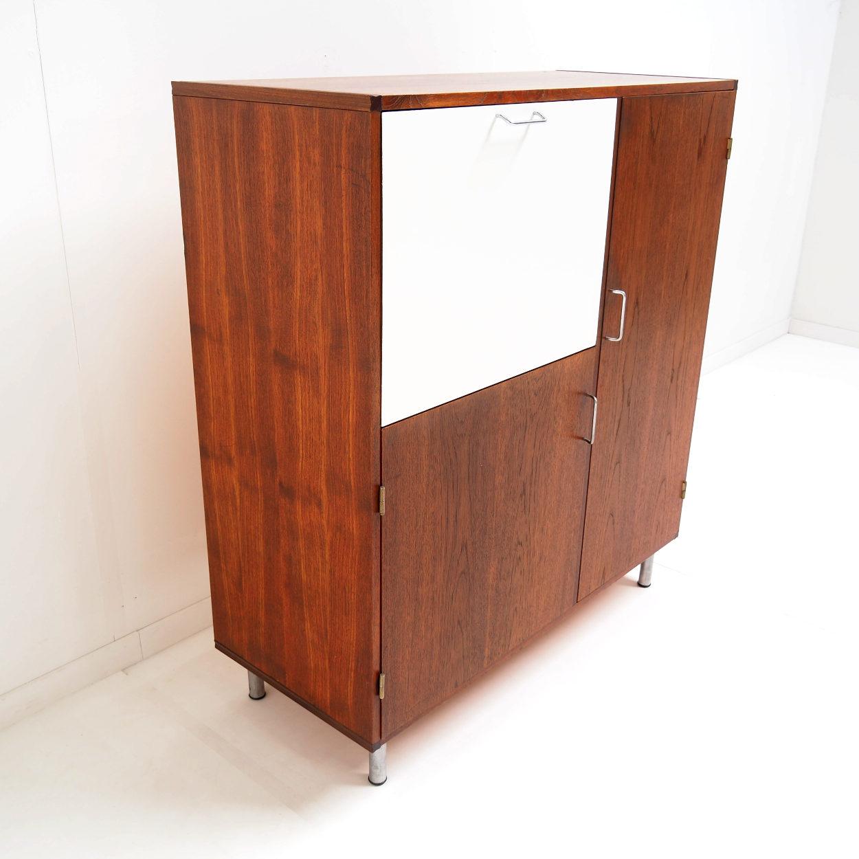 Pastoe ‘Made to Measure’ Bar Cabinet Designed by Cees Braakman For Sale 2