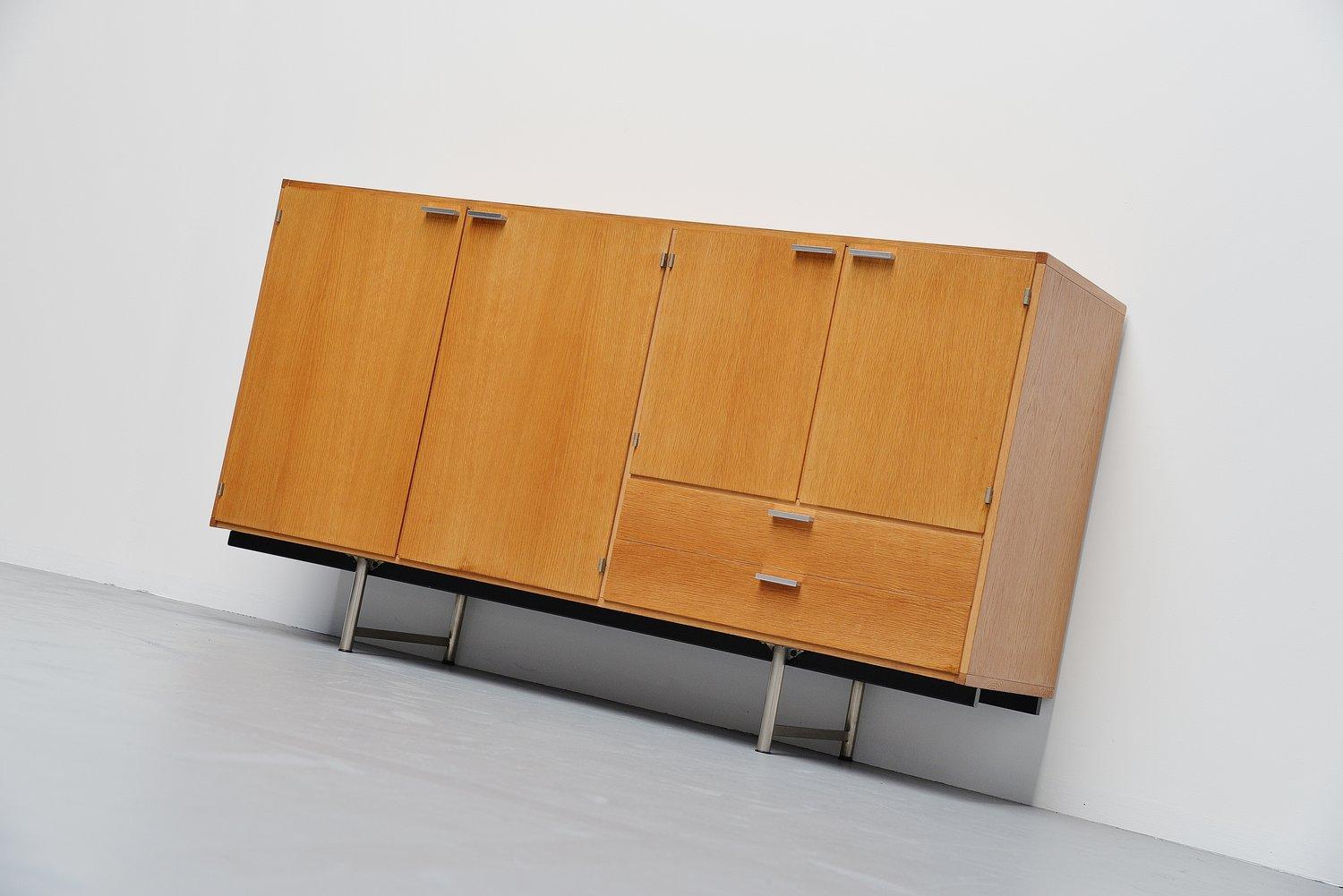 Mid-20th Century Pastoe Made to Measure Buffet in Oak, Holland, 1965