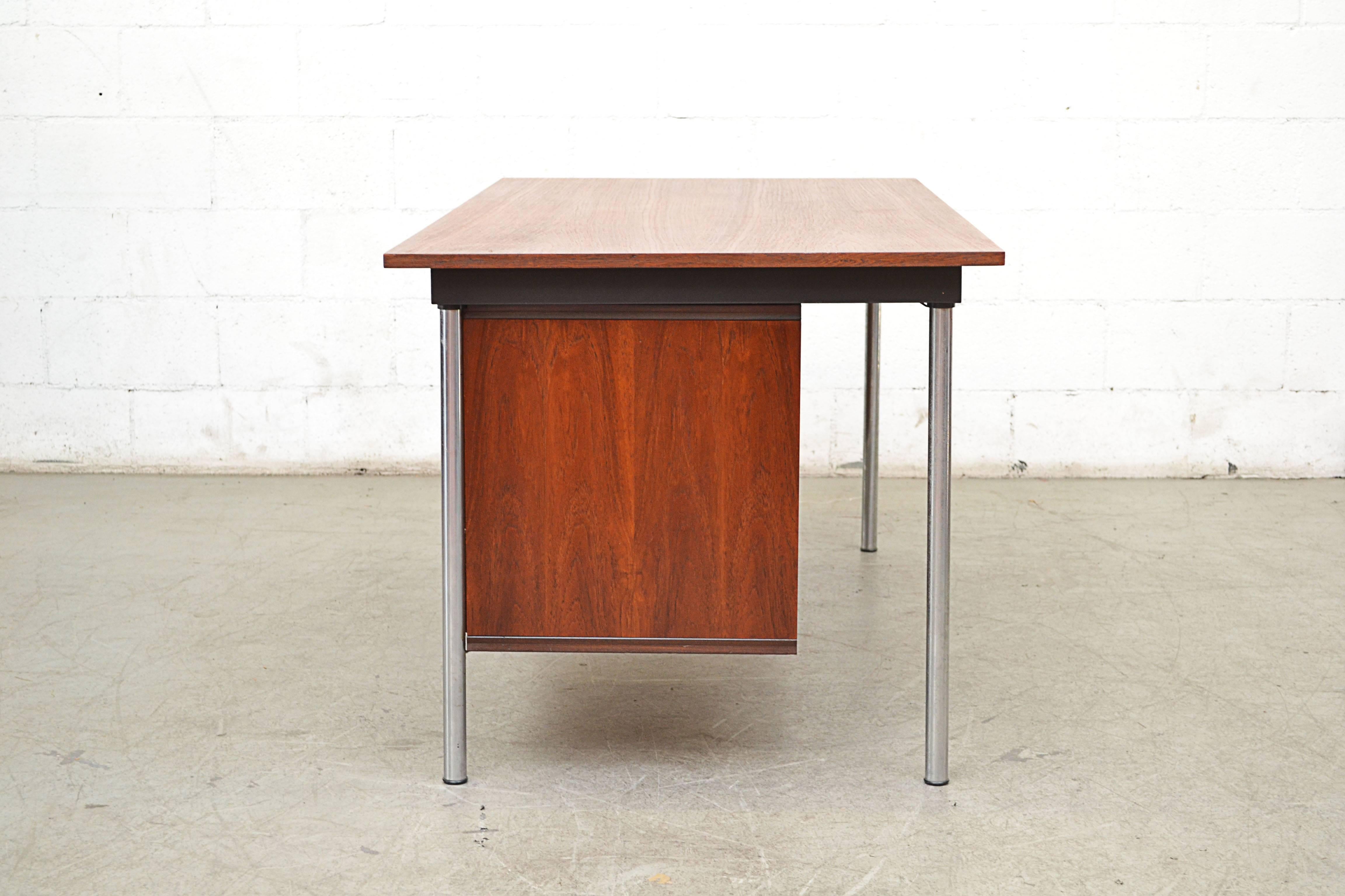 Mid-Century Modern Bureau de direction de la série « Made to Measure » Pastoe en vente