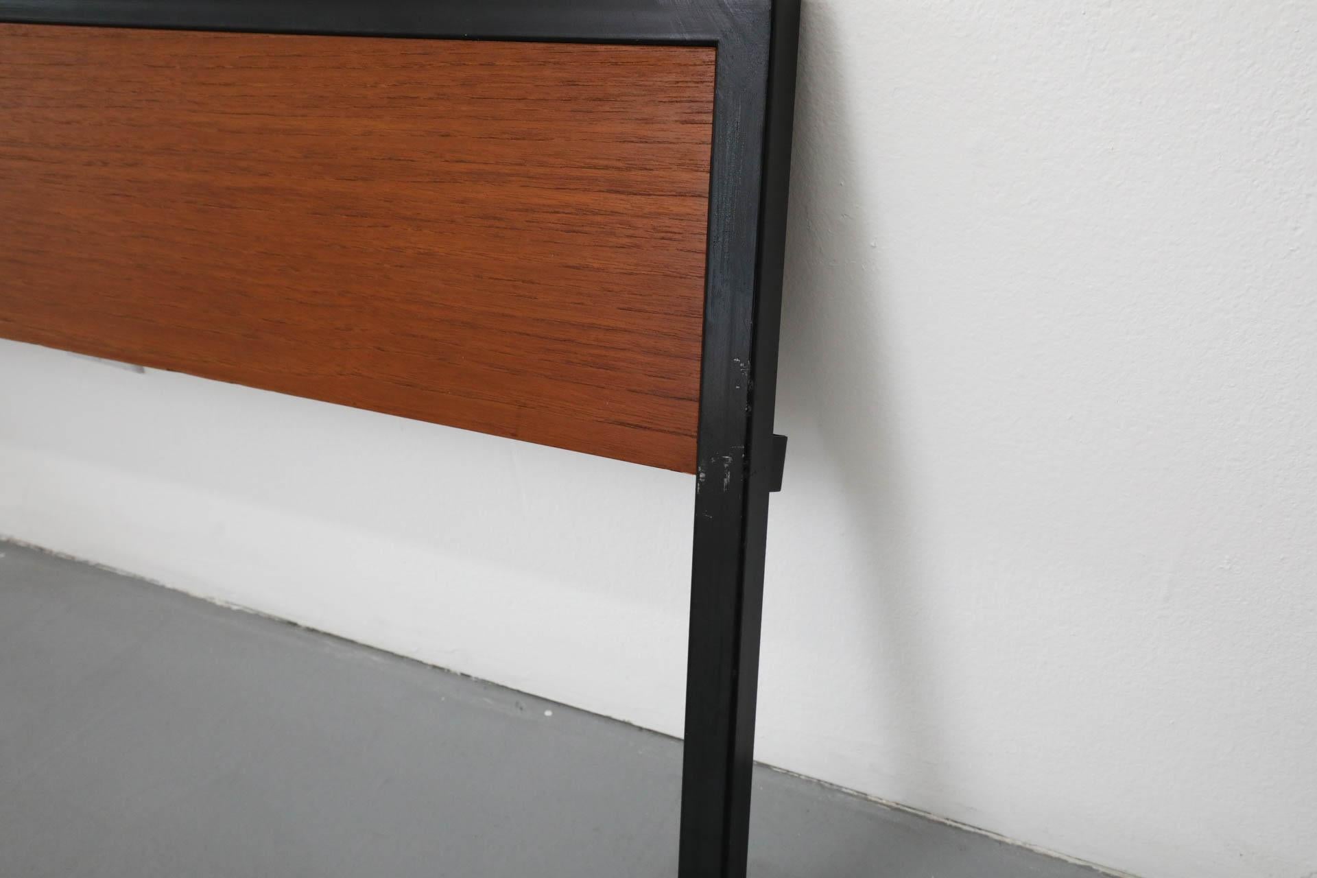 1950s Pastoe Daybed with Black Enameled Frame, Teak Accents & New Upholstery For Sale 13
