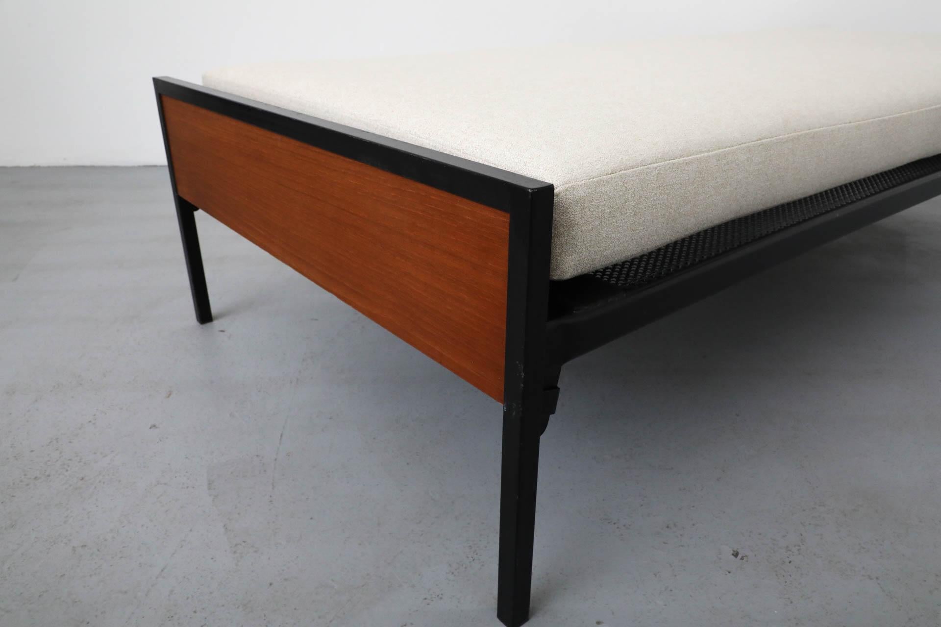 1950s Pastoe Daybed with Black Enameled Frame, Teak Accents & New Upholstery For Sale 2