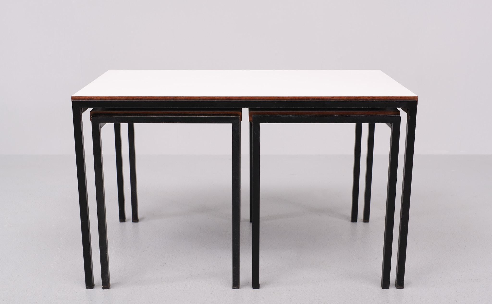 Pastoe nesting tables Cees Braakman ''Japan series''  1960s  Holland  For Sale 1