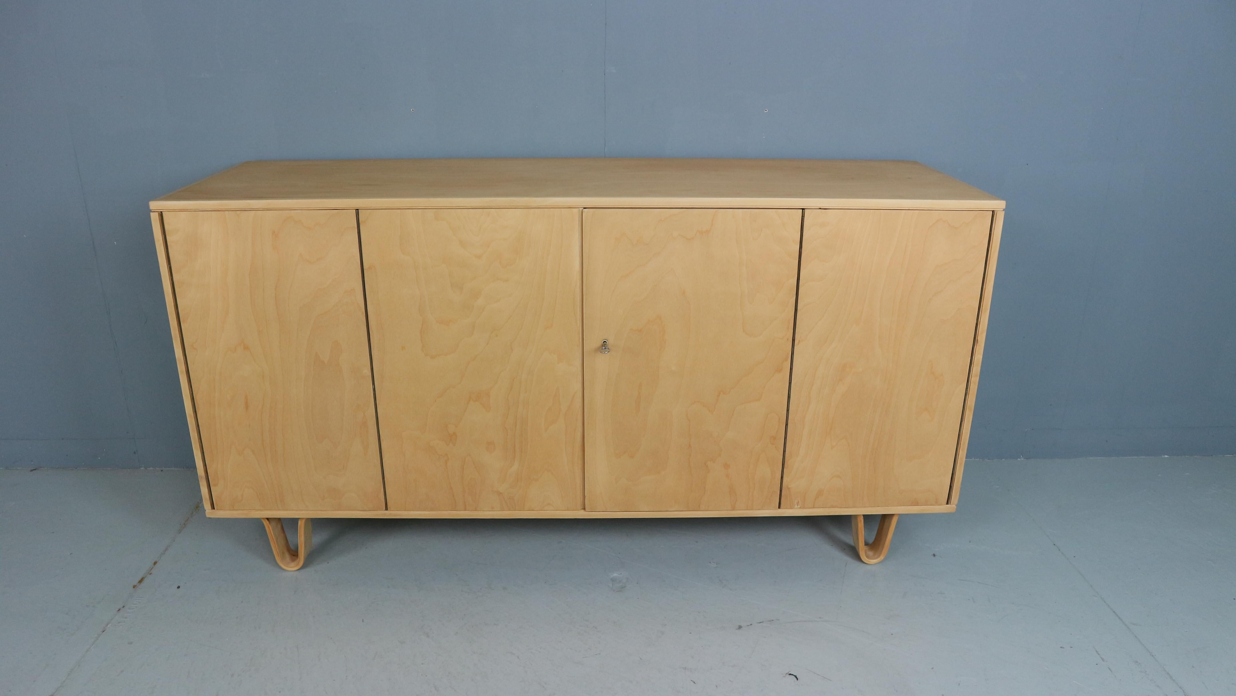 Pastoe sideboard DB02 by Cees Braakman 1952 Birch Wood Serie For Sale 9