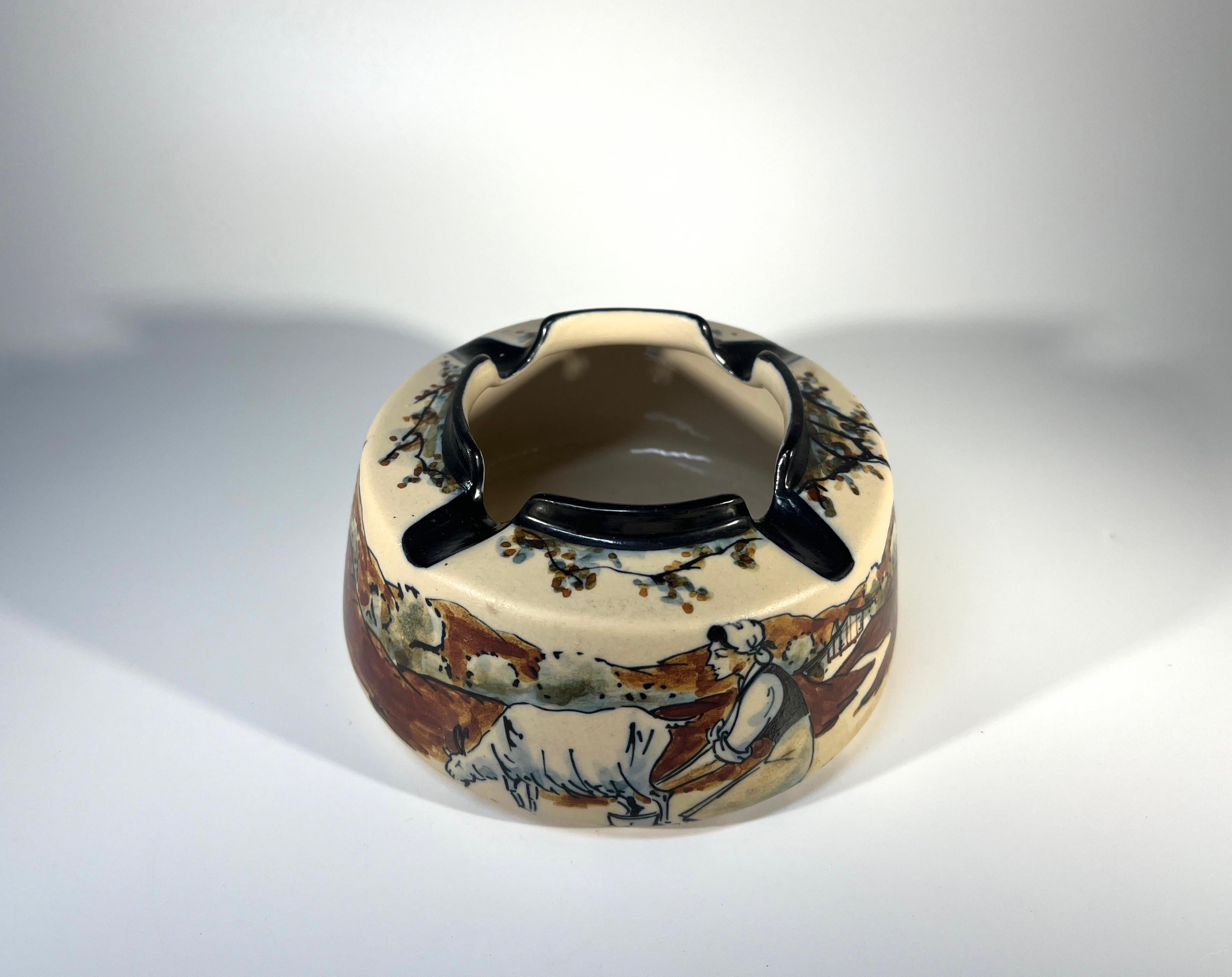 Vernissé Cendrier de scène pastorale basque par Monique Ordoqui, pour RF Ciboure, France, années 1970 en vente