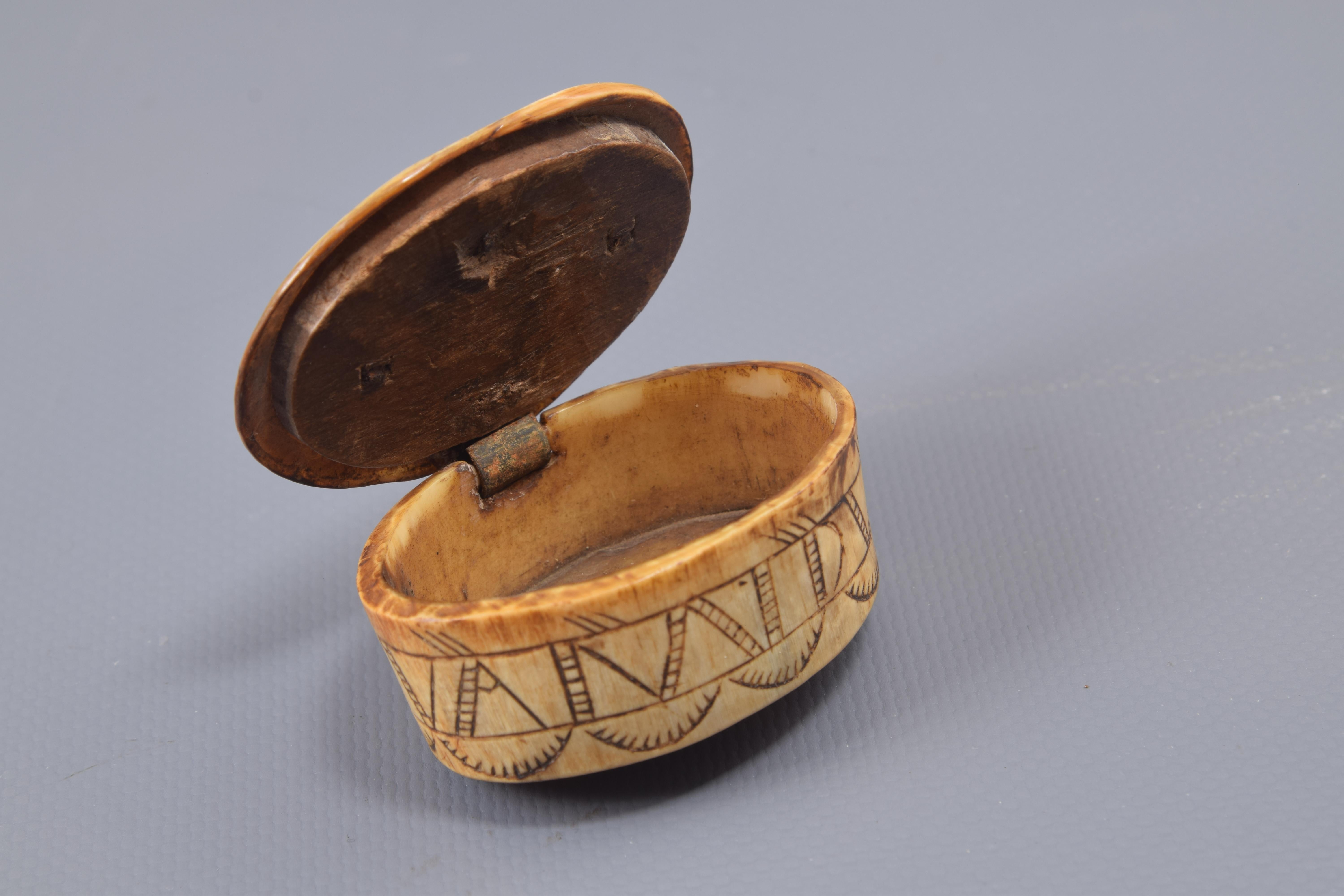 18th Century and Earlier Pastoral Box, Shepherd Box, Horn or Antler, 18th Century