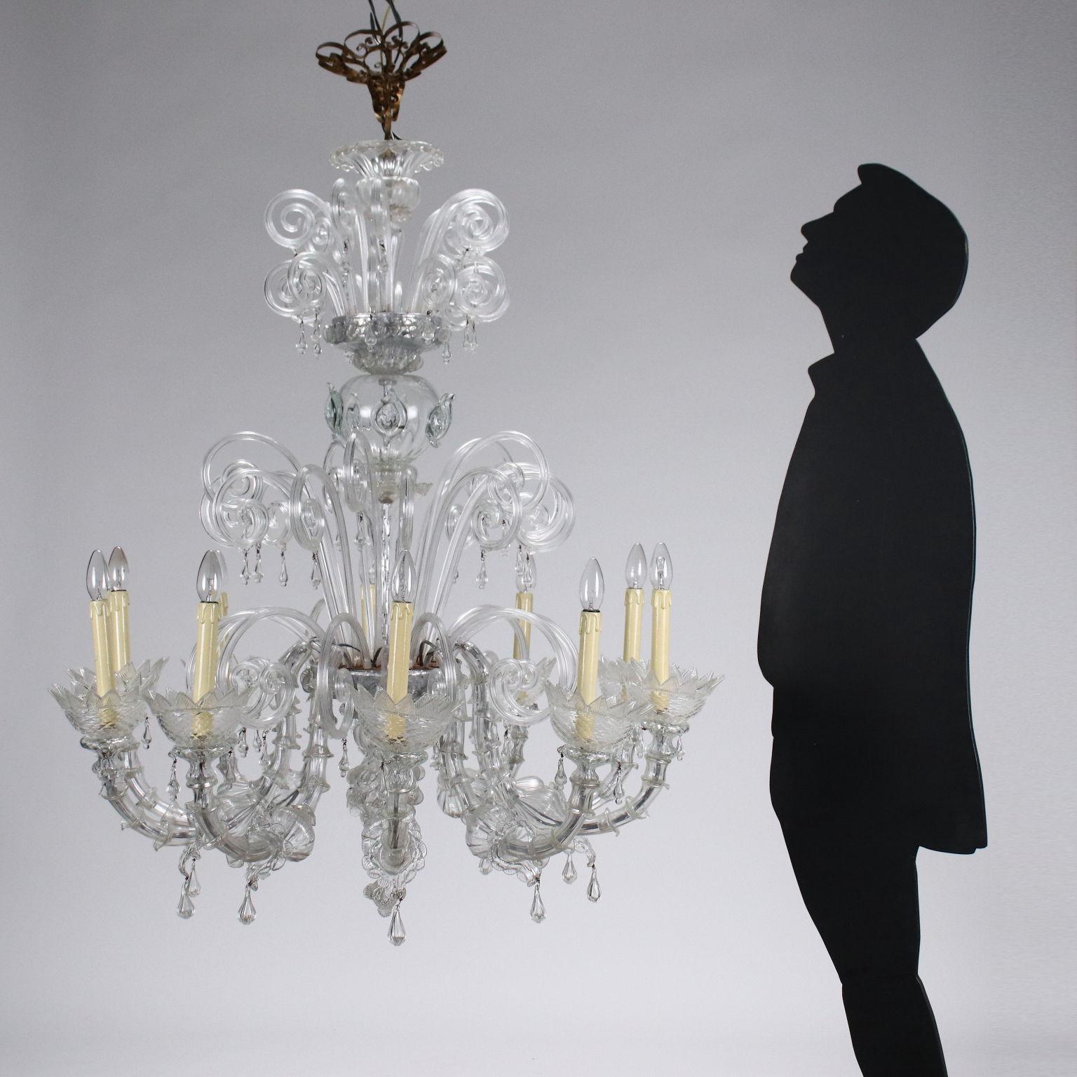 Pastoral Murano chandelier with 10 lights, Italy mid-20th century. Blown glass structure and pendants.