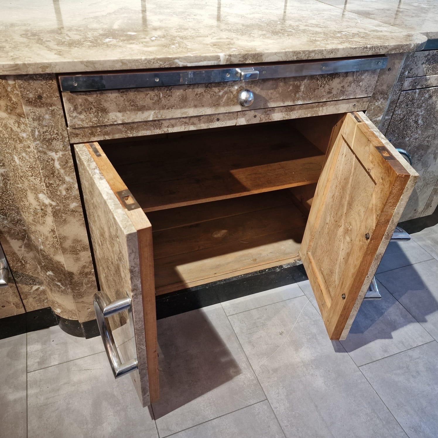 Pastry store marble credenza For Sale 9