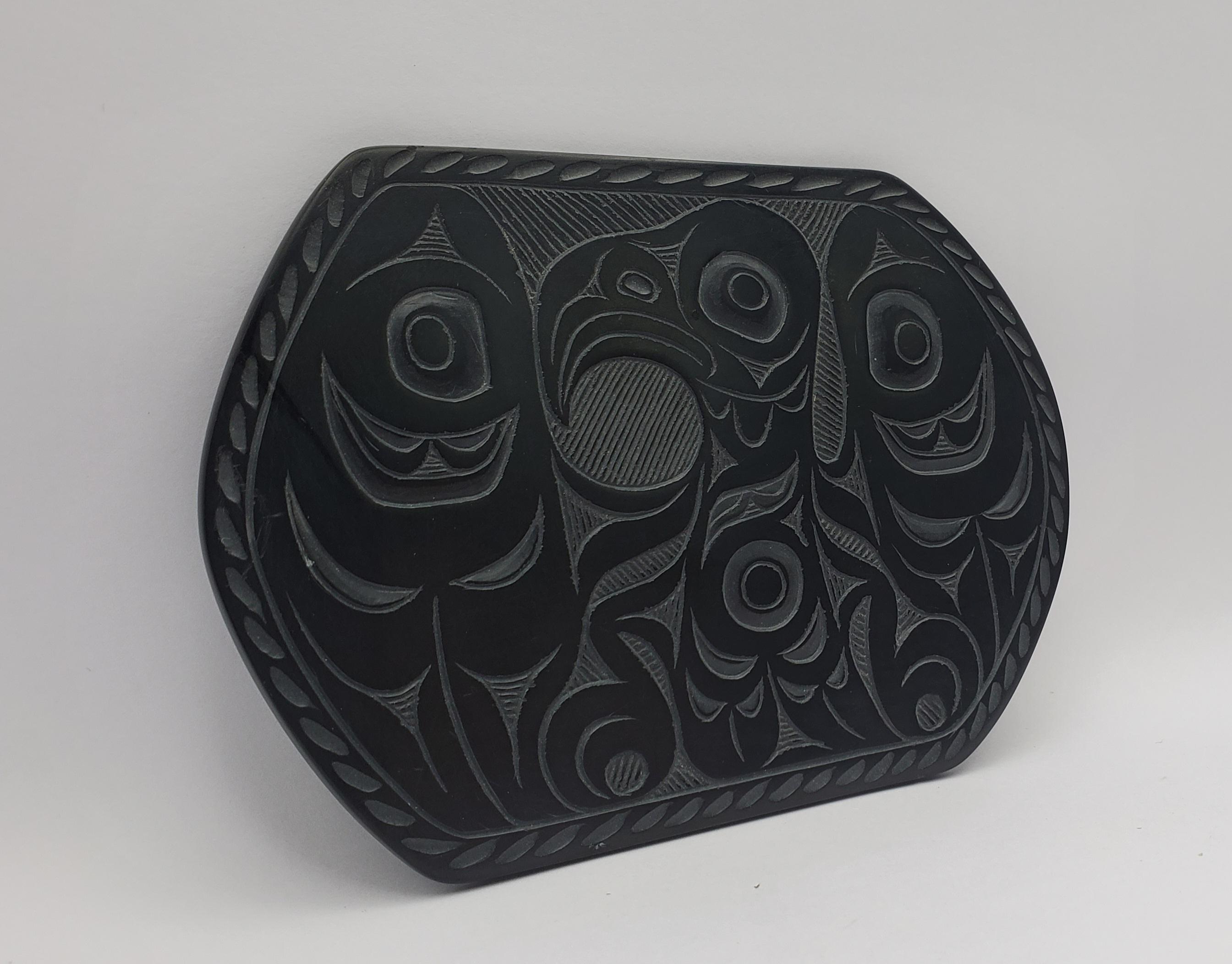 Pat Dixon Signed First Nations Carved Argillite Tray For Sale 4