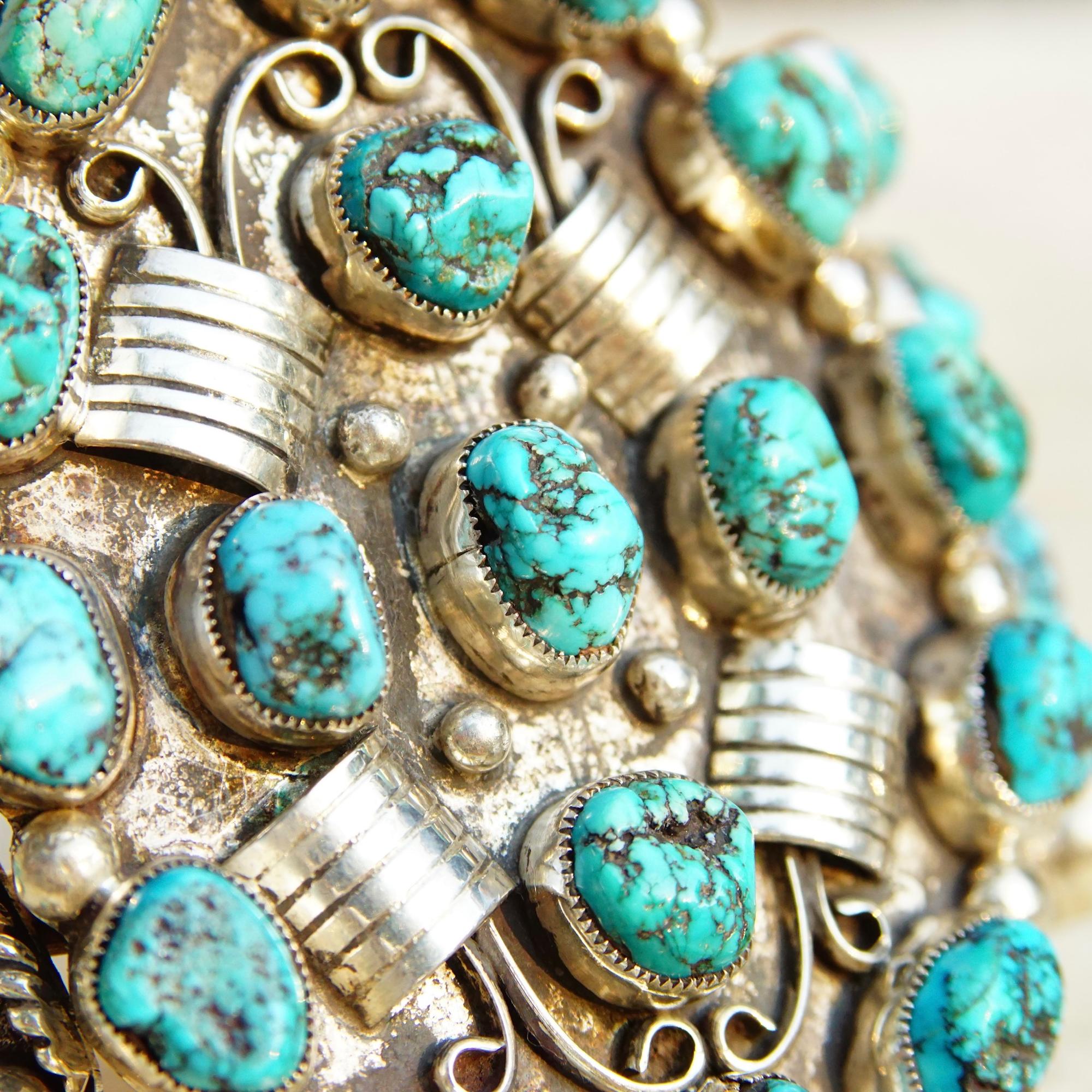 Pat Platero HUGE Navajo Sterling Silver Turquoise Cluster Cuff Bracelet In Good Condition For Sale In Philadelphia, PA