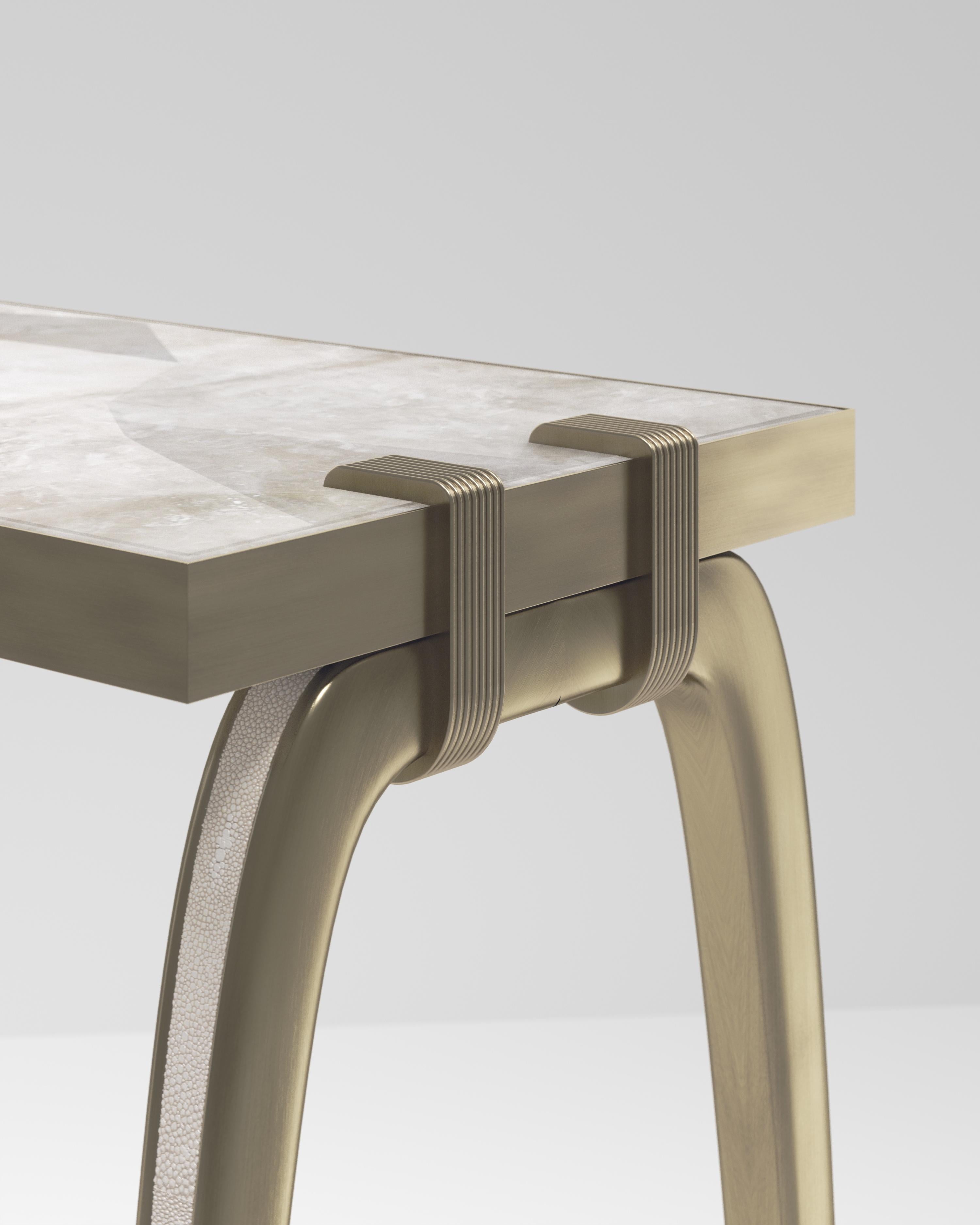 XXIe siècle et contemporain Table console Patagonia avec dtails en bronze-patina et laiton de R&Y Augousti en vente