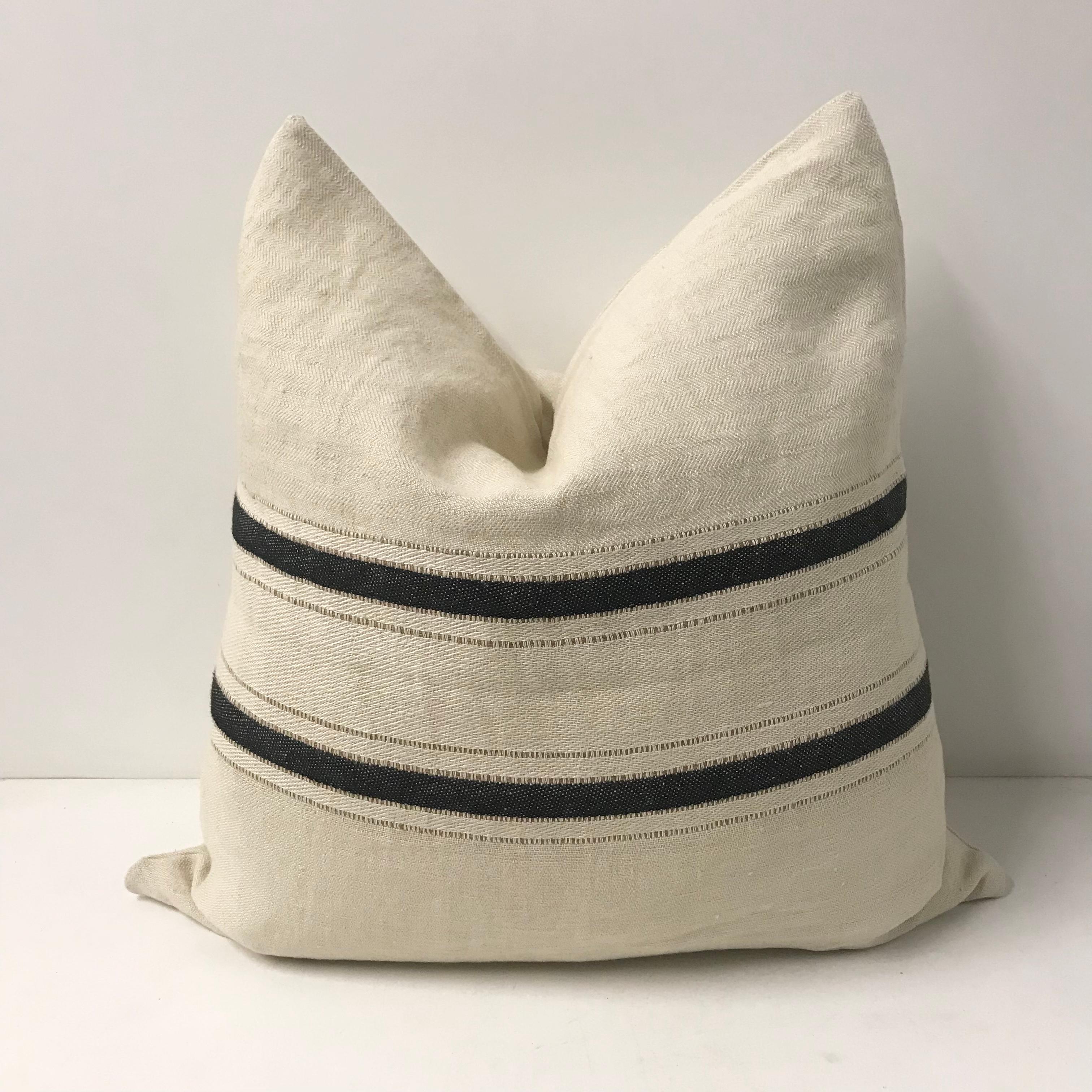 Patagonia Stripe Pillow In New Condition For Sale In Brea, CA