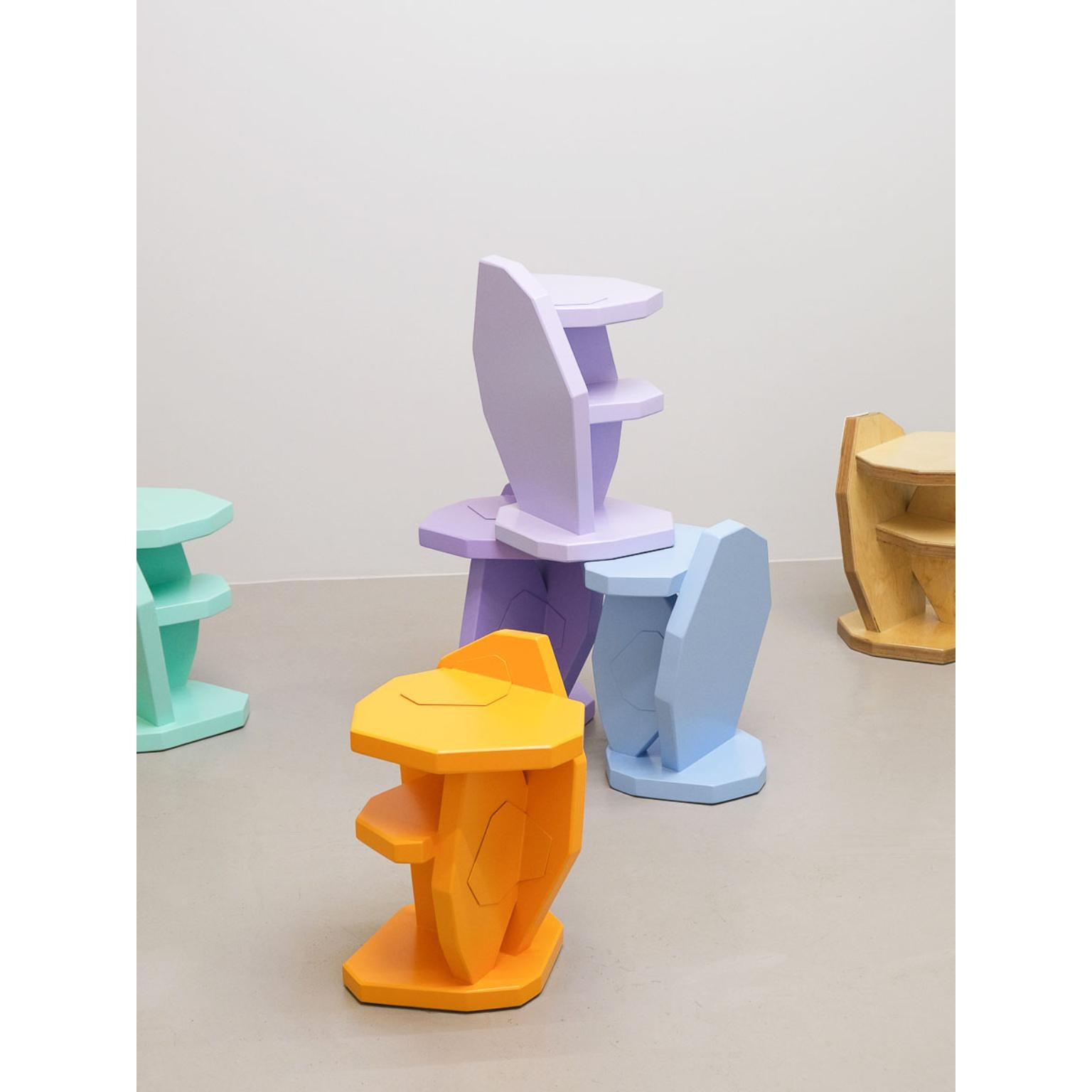 Beistelltisch und Hocker aus lackiertem Birkenfurnier und Aluminium von Jacob Egeberg im Zustand „Neu“ im Angebot in Geneve, CH