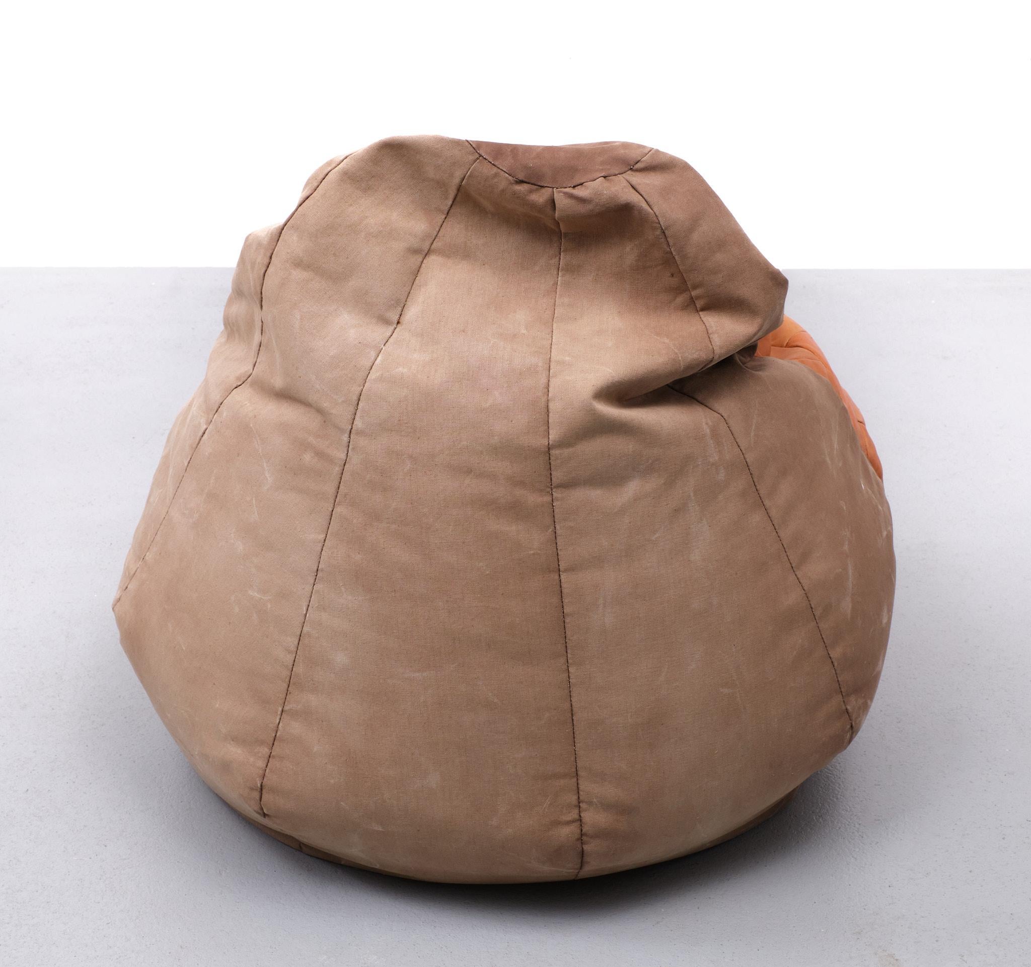 Great looking Bean Bag .Patchwork Leather . Beautiful Cognac color .
canvas on the back , Good quality natural leather with nice patina. 
In good condition. So very decorative . 

Please don't hesitate to reach out for alternative shipping quote