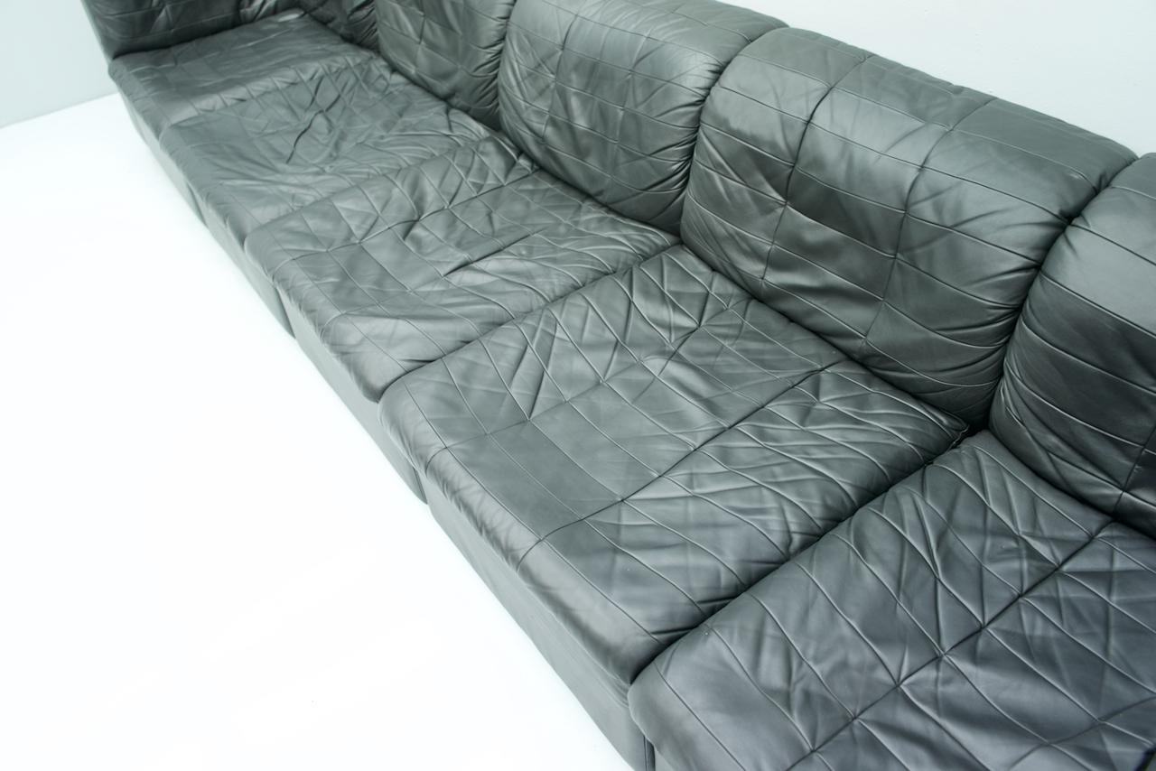 Patchwork-Sofa aus schwarzem Leder mit 5 Elementen, 1970er Jahre im Angebot 6