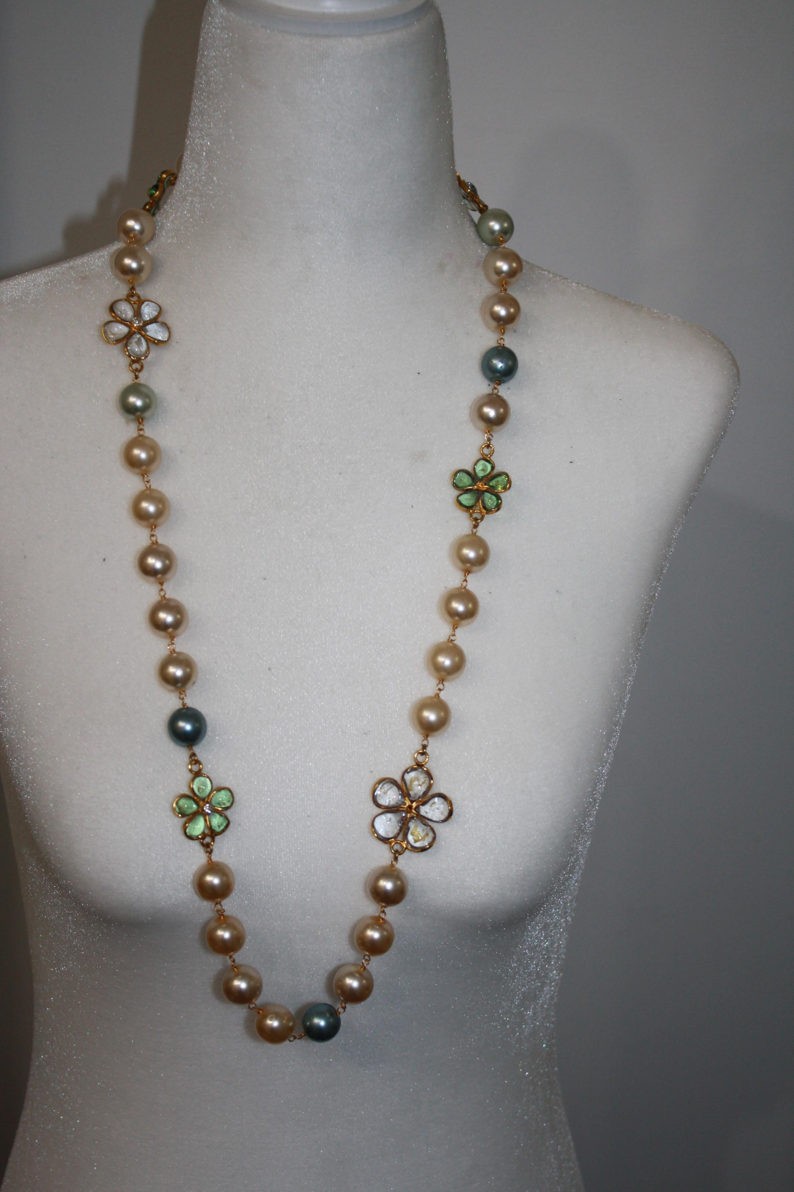 Pate de Verre and Pearl  Sautoir In New Condition In Virginia Beach, VA