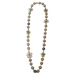 Pate de Verre and Pearl Sautoir