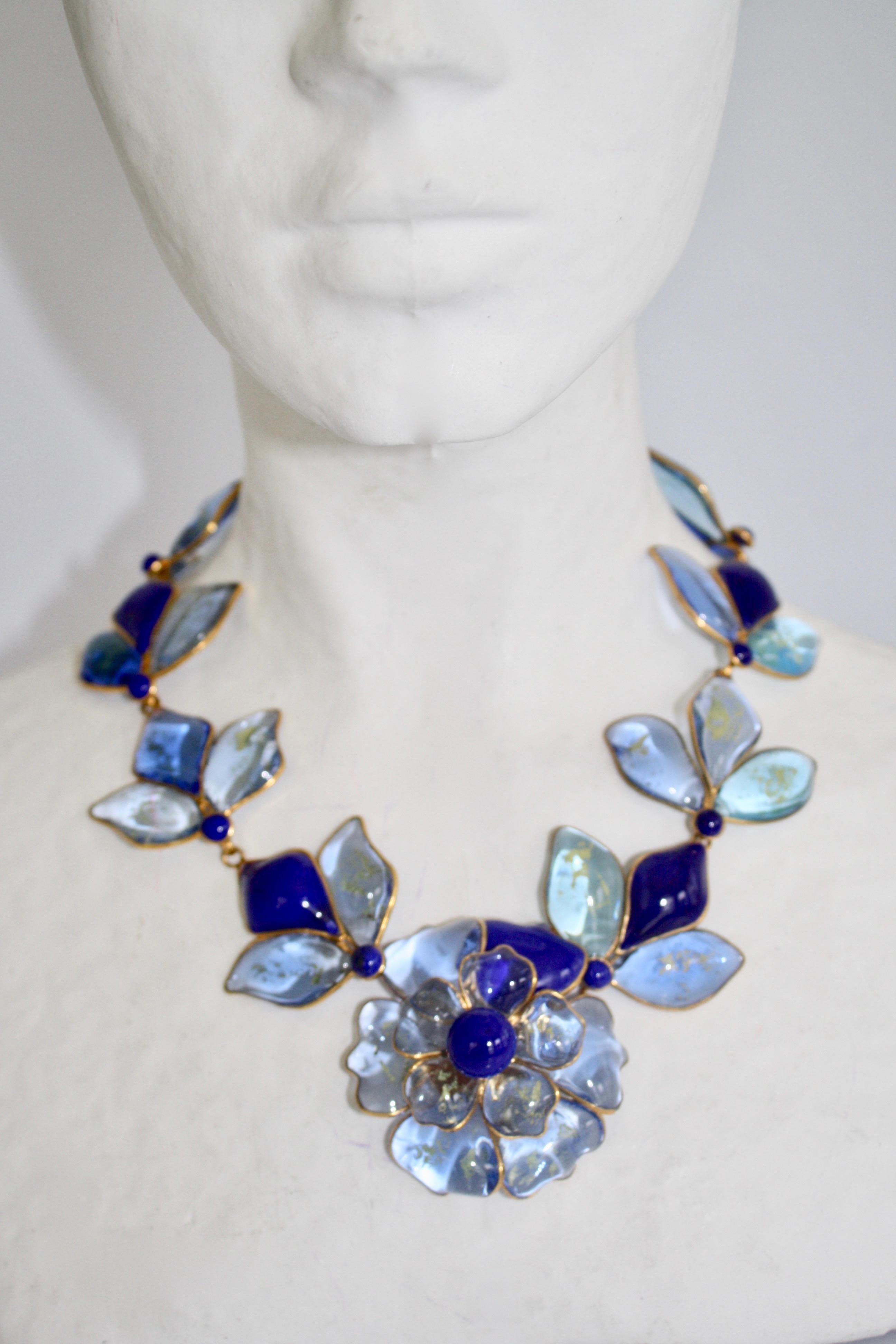 Pâte De Verre Blue Flower Choker In New Condition In Virginia Beach, VA