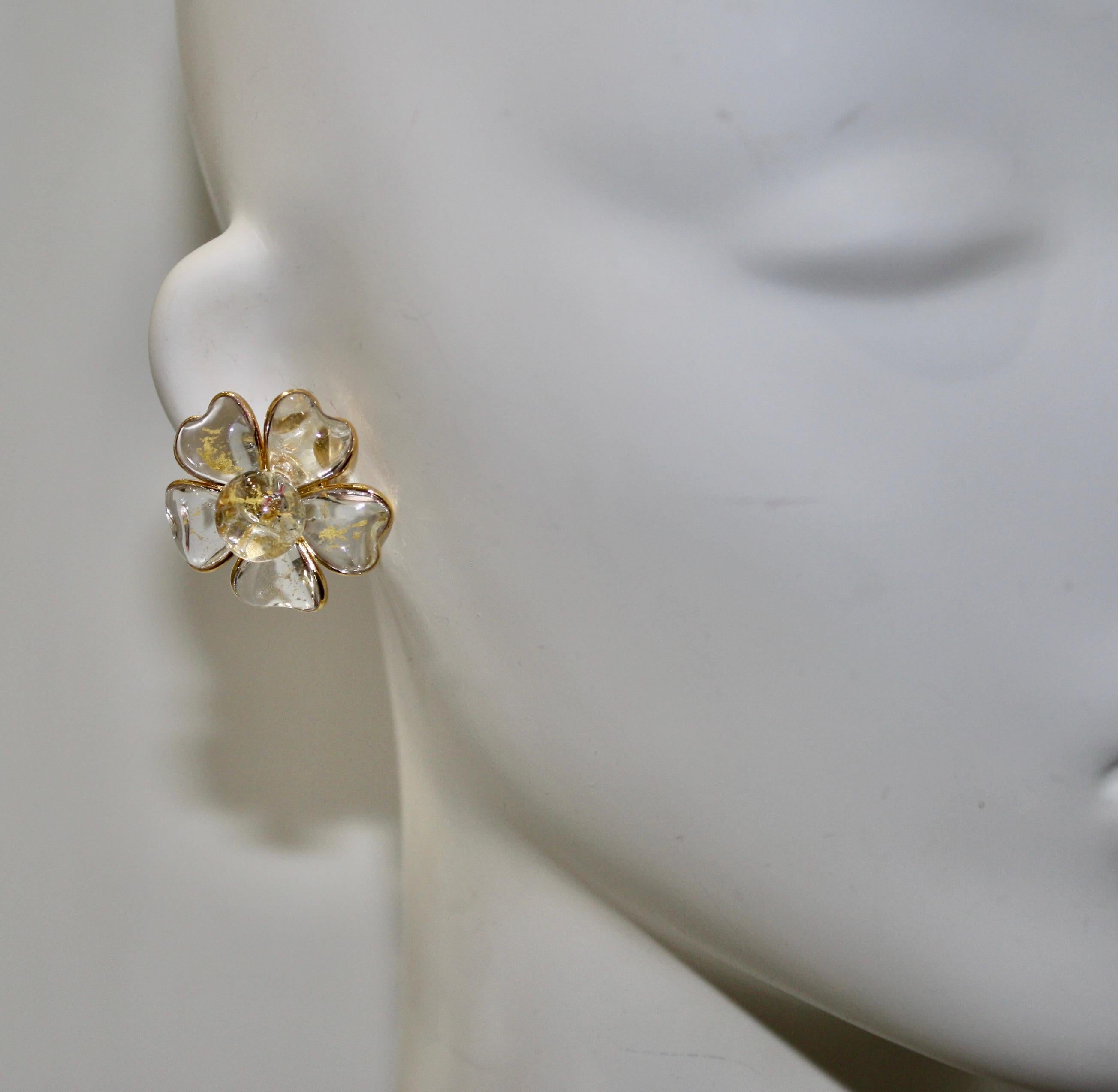 Pate de Verre Clear and Gold Leaf Earrings In New Condition In Virginia Beach, VA