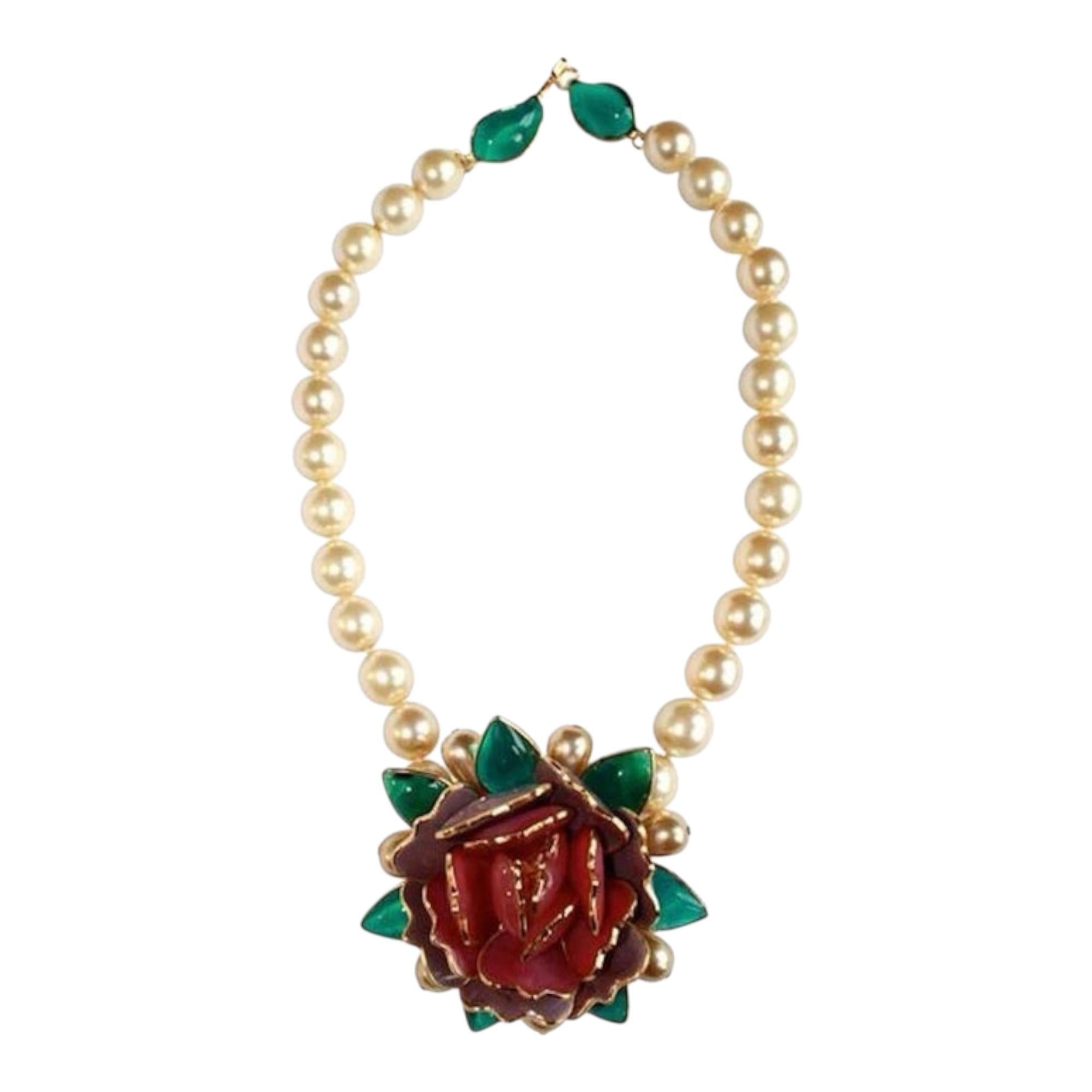 Pate de Verre Clover Sautoir in blu cobalto Di Francoise Montague in vendita 1