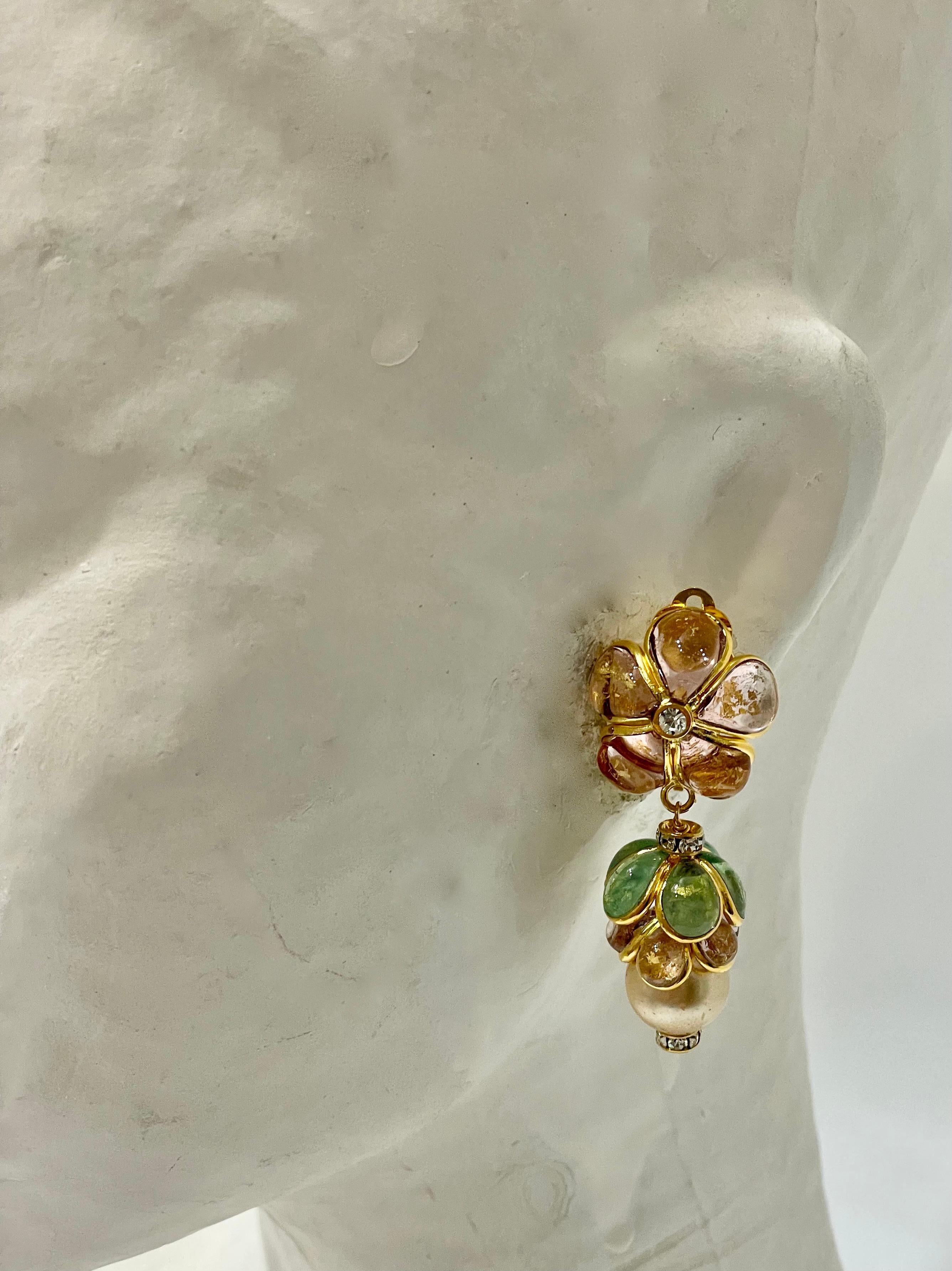 Pate De Verre Gold Leaf Flower and Pearl Earrings  In New Condition In Virginia Beach, VA