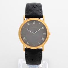 Patek Phiippe Calatrava Wristwatch Ref 3520, Manual, Yellow Gold, 1960's.