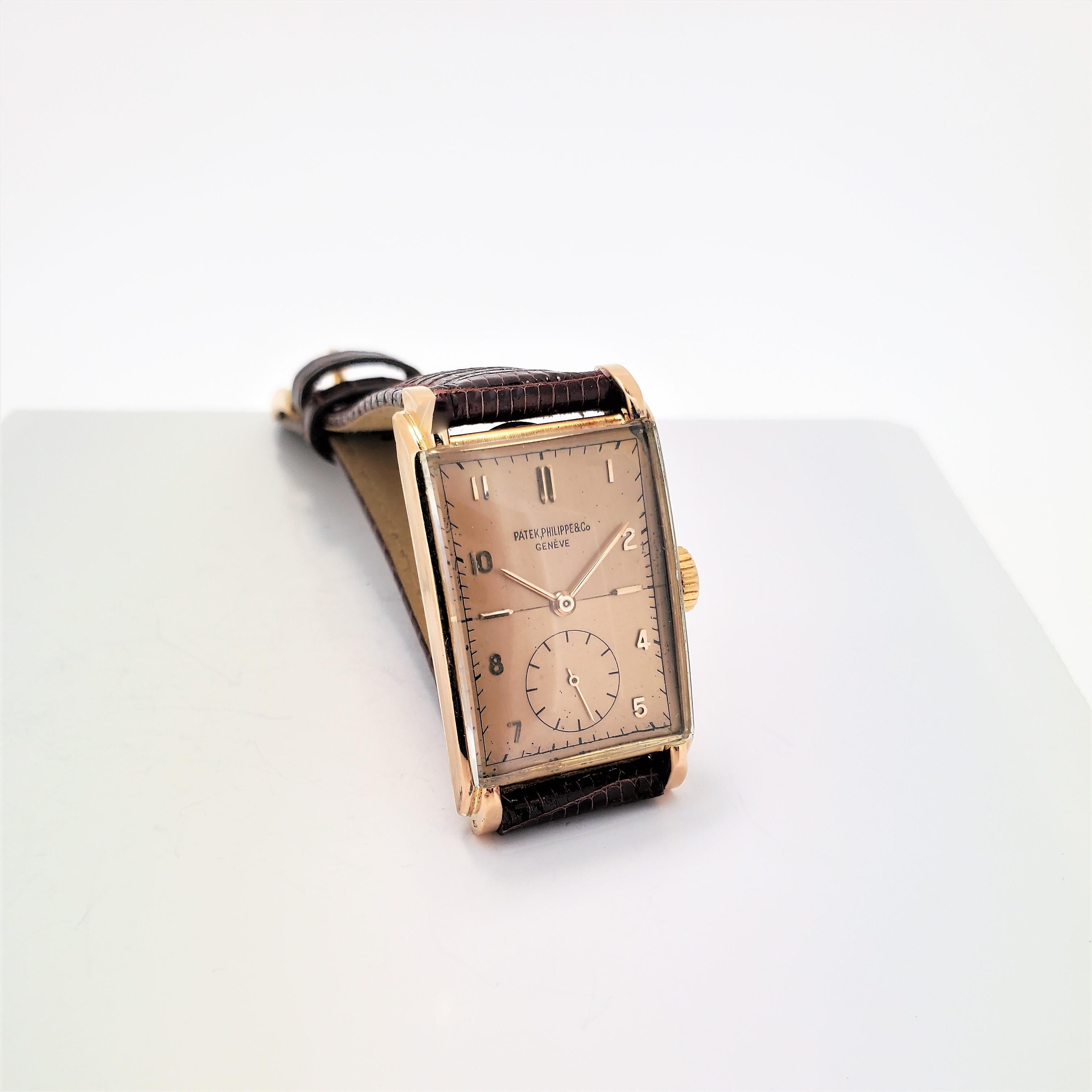 Patek Philippe 1559R, Rose Gold, Original Certificate Not Polished, Circa 1947 For Sale 1