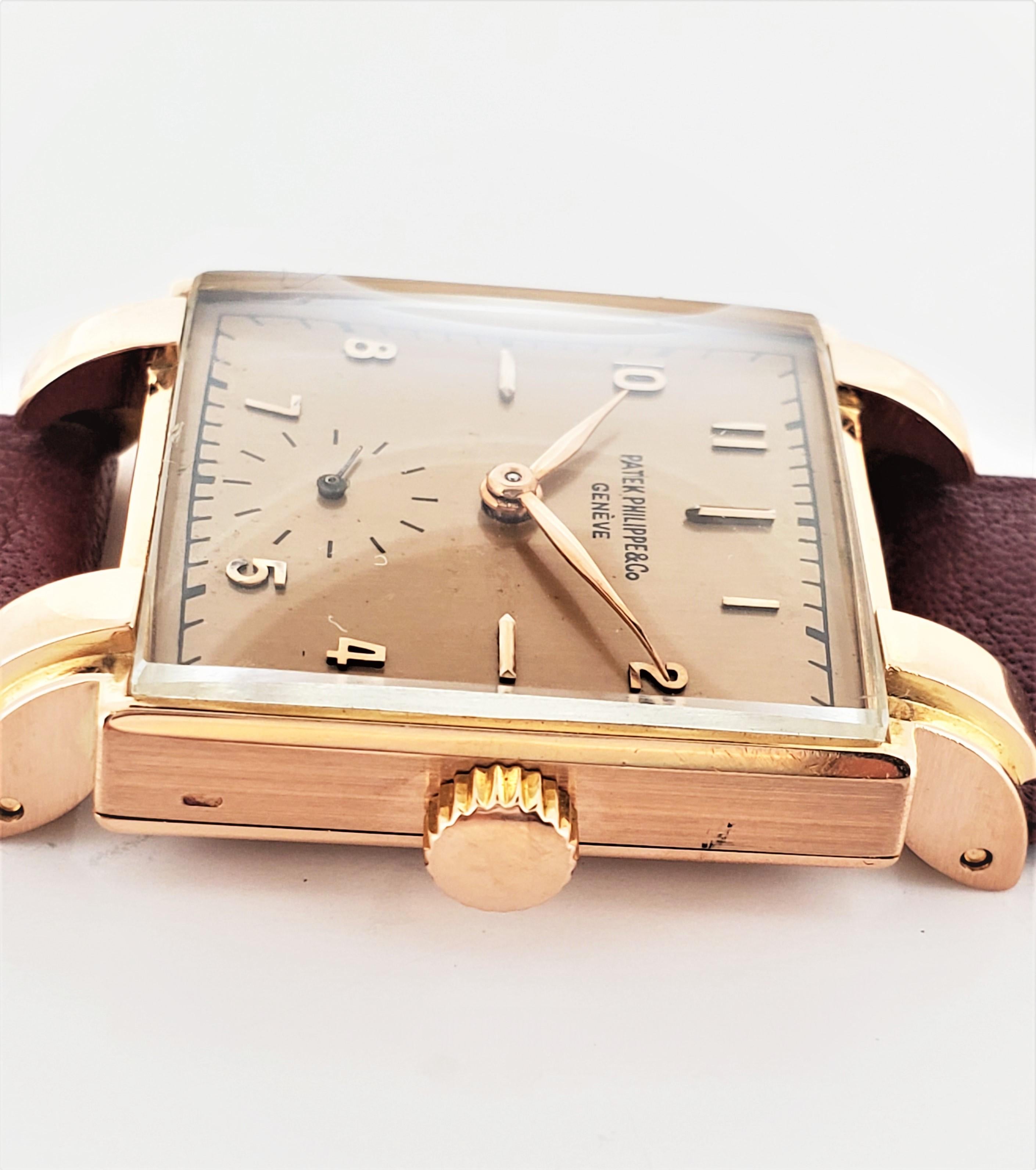 Patek Philippe 1566R Square Watch Rose Gold Circa 1947 In Excellent Condition For Sale In Santa Monica, CA