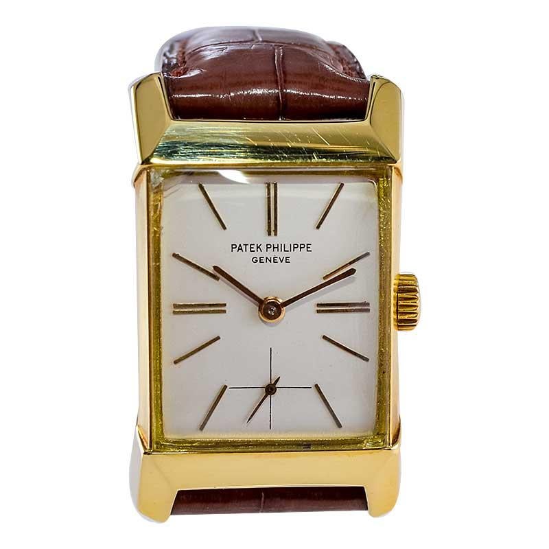 Patek Philippe 18 Karat Gold Art Deco Style with Archival Document For Sale 2