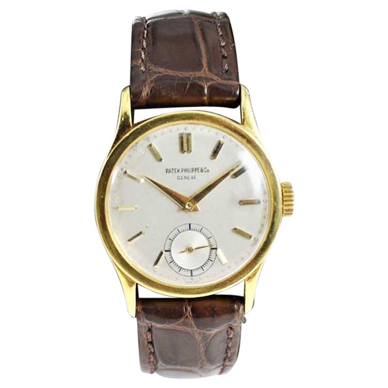 Patek Philippe 18 Karat Gold Classic Calatrava with Original Dial, circa 1940s