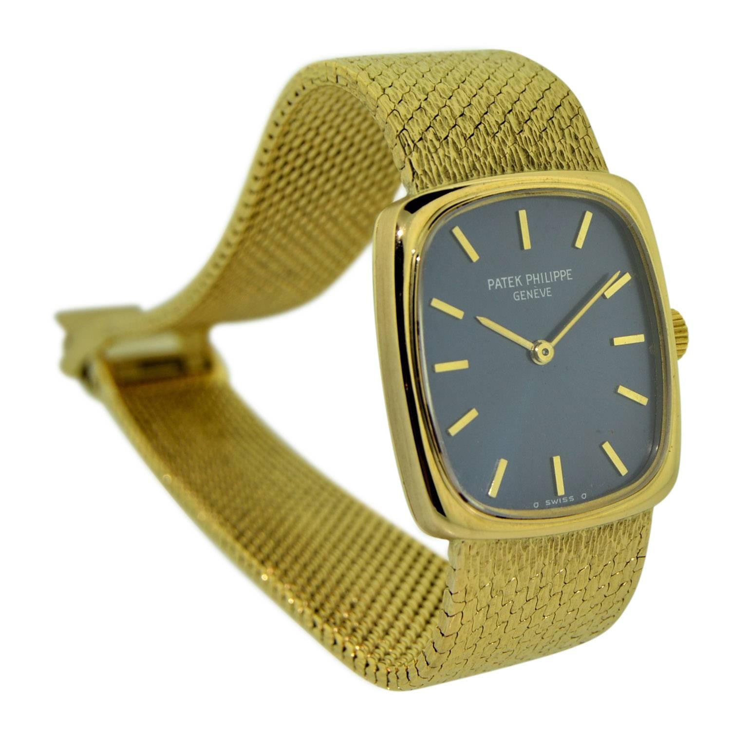 Patek Philippe 18 Karat Gold Ladies Watch with Original Blue Dial, circa 1970s In Excellent Condition In Long Beach, CA