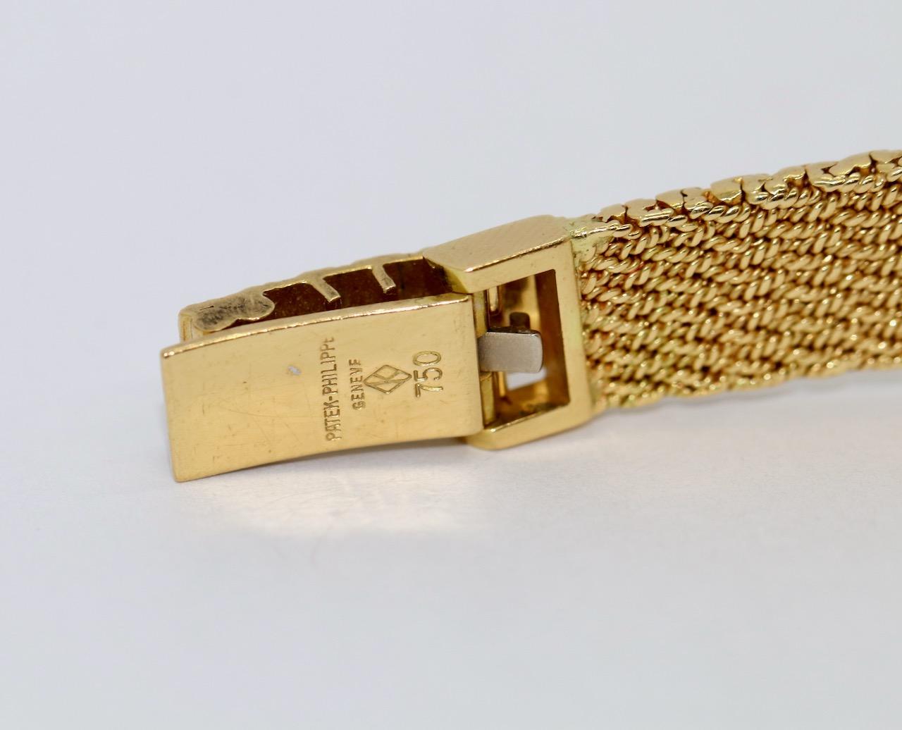 18 Karat Gold Vintage Damenarmbanduhr von Patek Philippe Ref. 4463 mit blauem Zifferblatt im Angebot 6