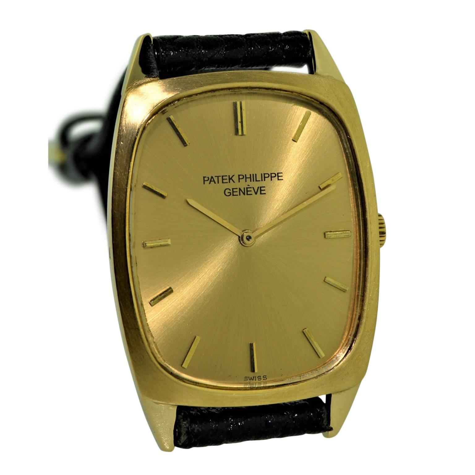 Patek Philippe 18 Karat Yellow Gold Oval Shaped Watch with Original Dial In Excellent Condition In Long Beach, CA