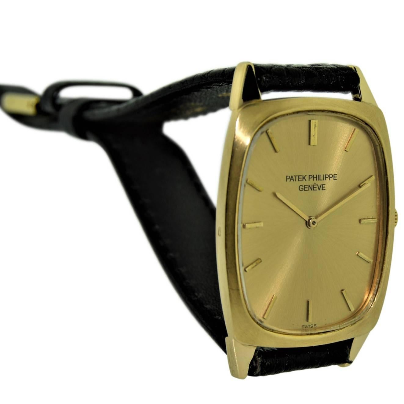 Women's or Men's Patek Philippe 18 Karat Yellow Gold Oval Shaped Watch with Original Dial