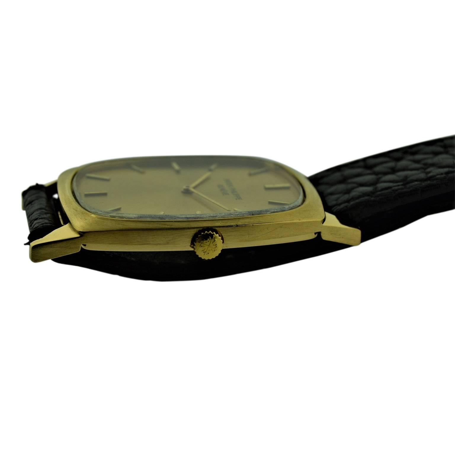 Patek Philippe 18 Karat Yellow Gold Oval Shaped Watch with Original Dial 3